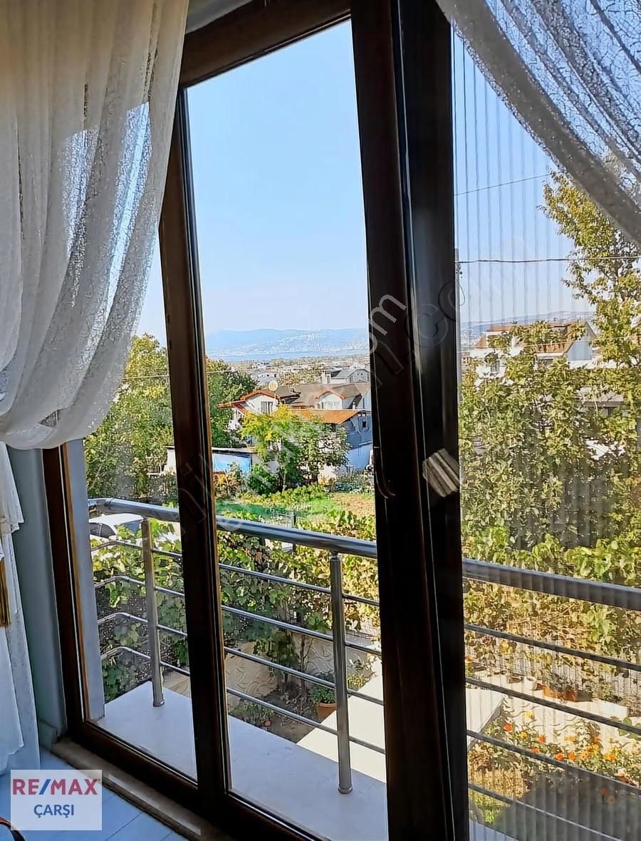 Remax Çarşı Güvencesiyle Başiskele De Satılık Müstakil Ev - Görsel 14