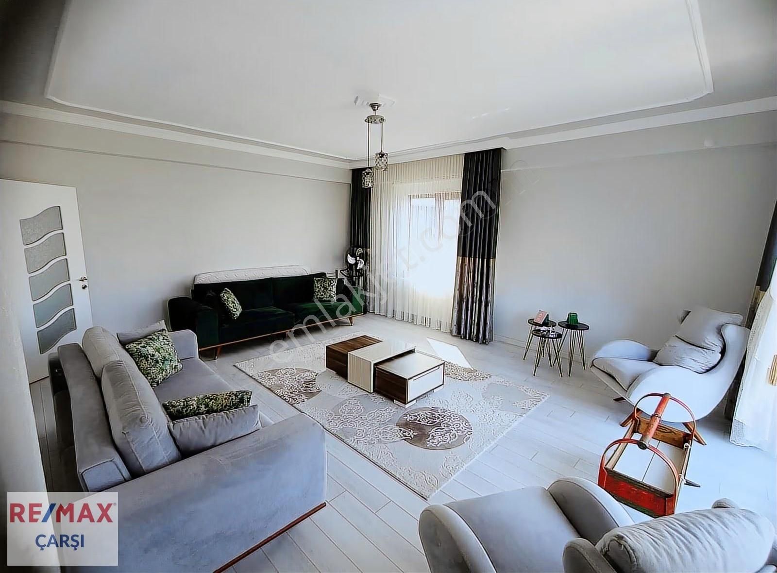 Remax Çarşı Güvencesiyle Başiskele De Satılık Müstakil Ev - Görsel 2