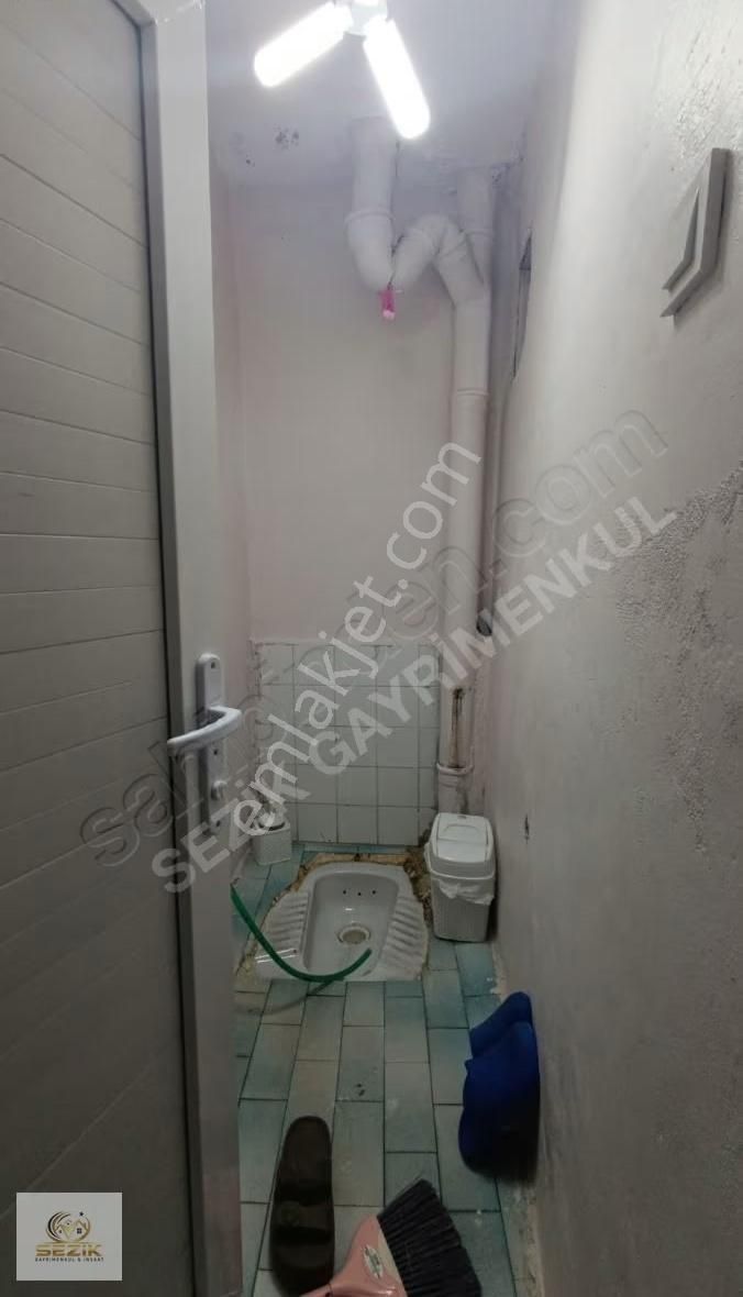 Seyhan Gülbahçe Mh Uygun Fiyata Satılık 3 Katlı Ev Köşebaşı - Görsel 9