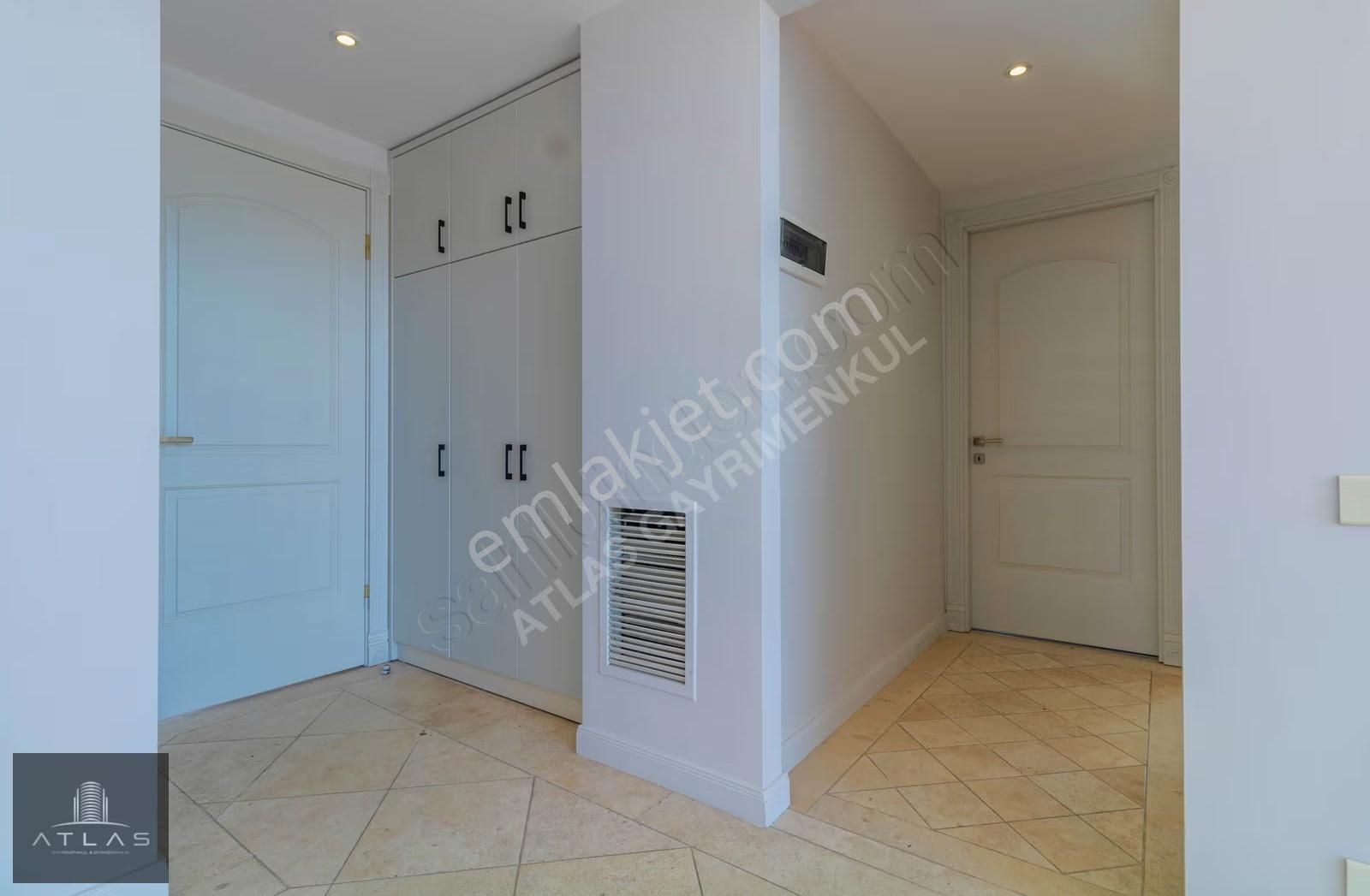 Atlas'tan, Alkent 2000'de, 4+1, 260m2, 2000m2 Arsa, Lüks Villa! - Görsel 2