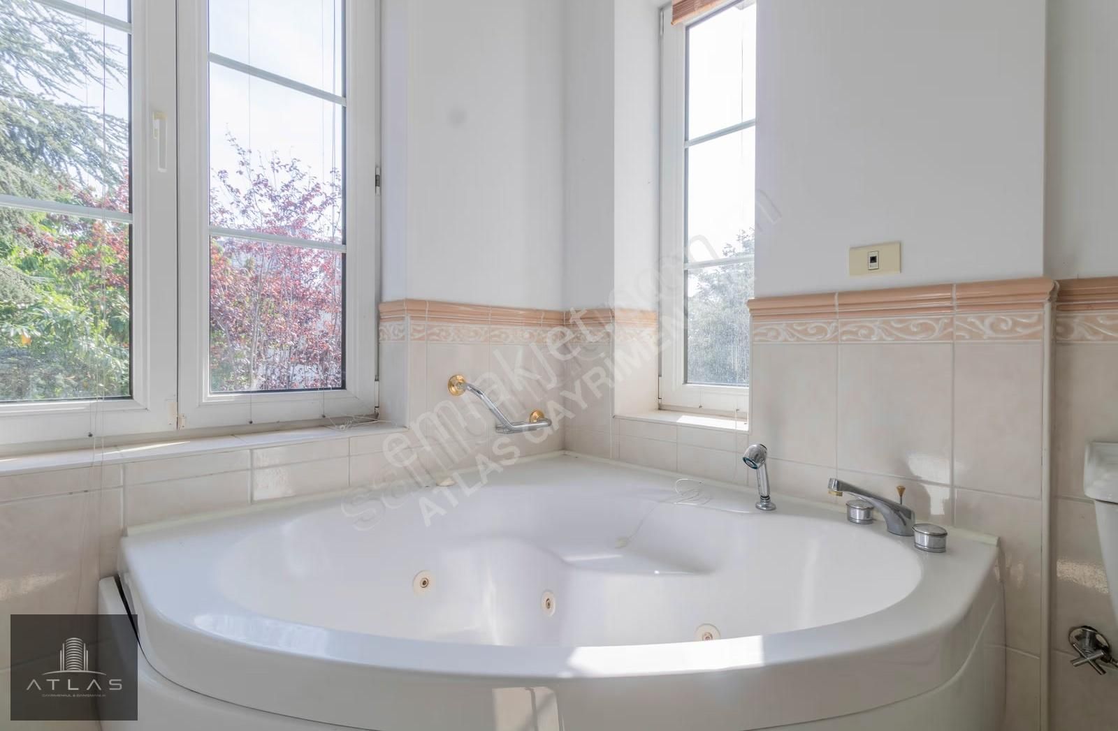 Atlas'tan, Alkent 2000'de, 4+1, 260m2, 2000m2 Arsa, Lüks Villa! - Görsel 5