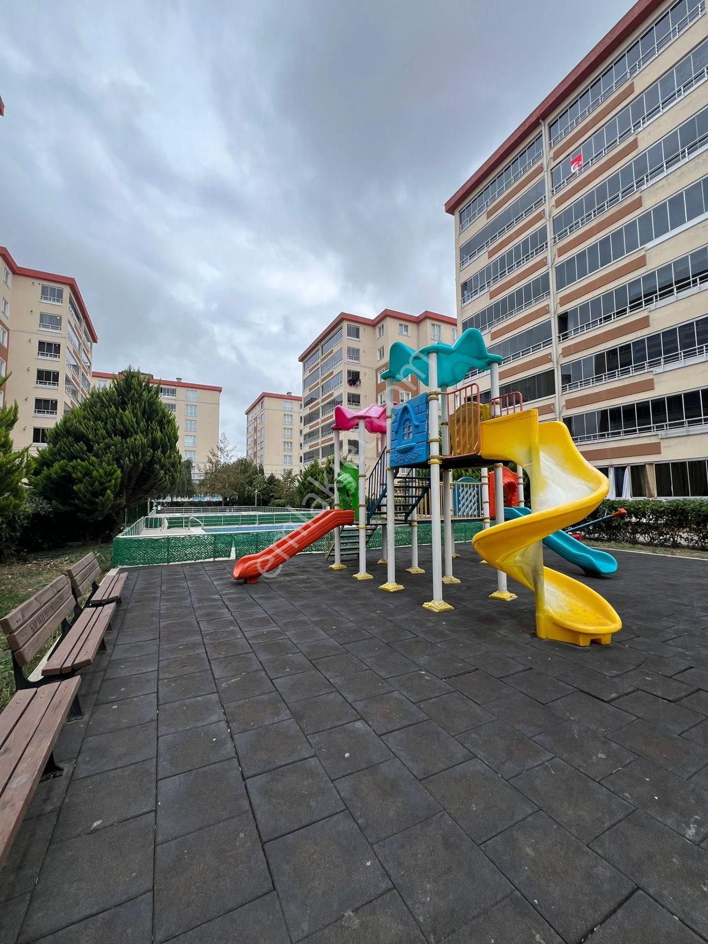 Tekirdağ Kapaklı Da 19 Mayıs M. Site İçinde Havuzlu Lüks 2+1 Daire - Görsel 28