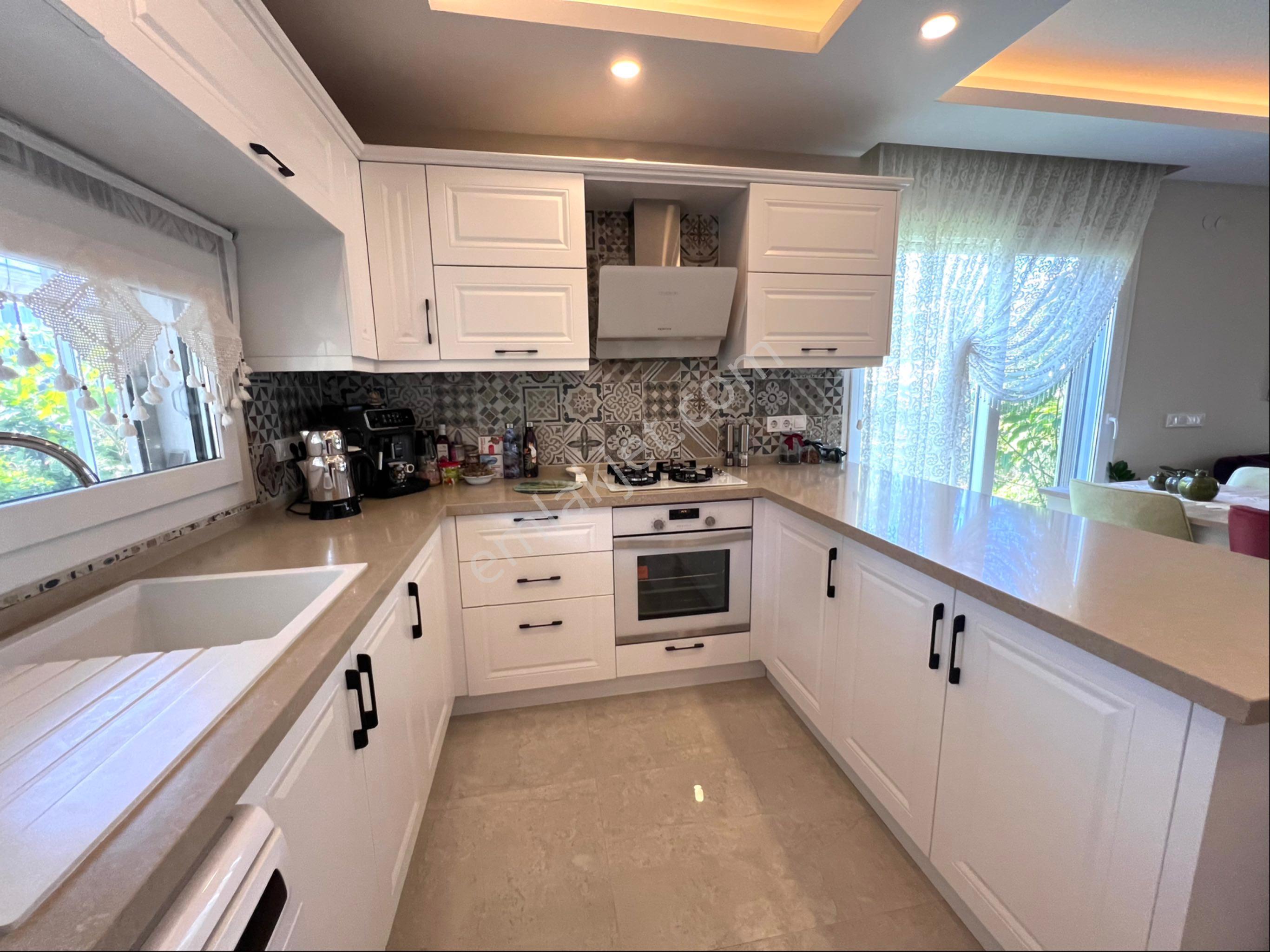 Site İçerisinde Masrafsız Havuzlu Yazlık Villa - Görsel 15