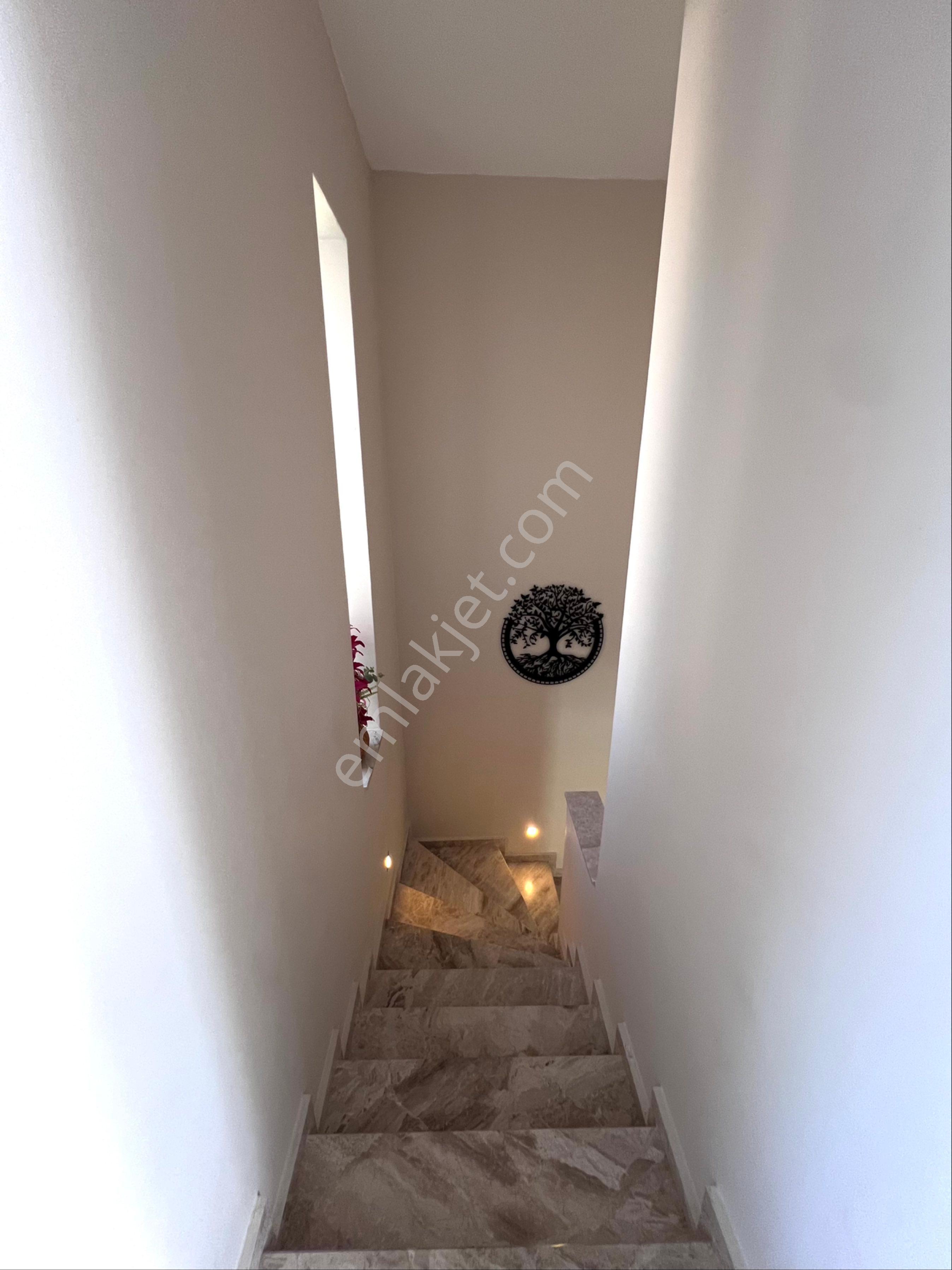 Site İçerisinde Masrafsız Havuzlu Yazlık Villa - Görsel 35