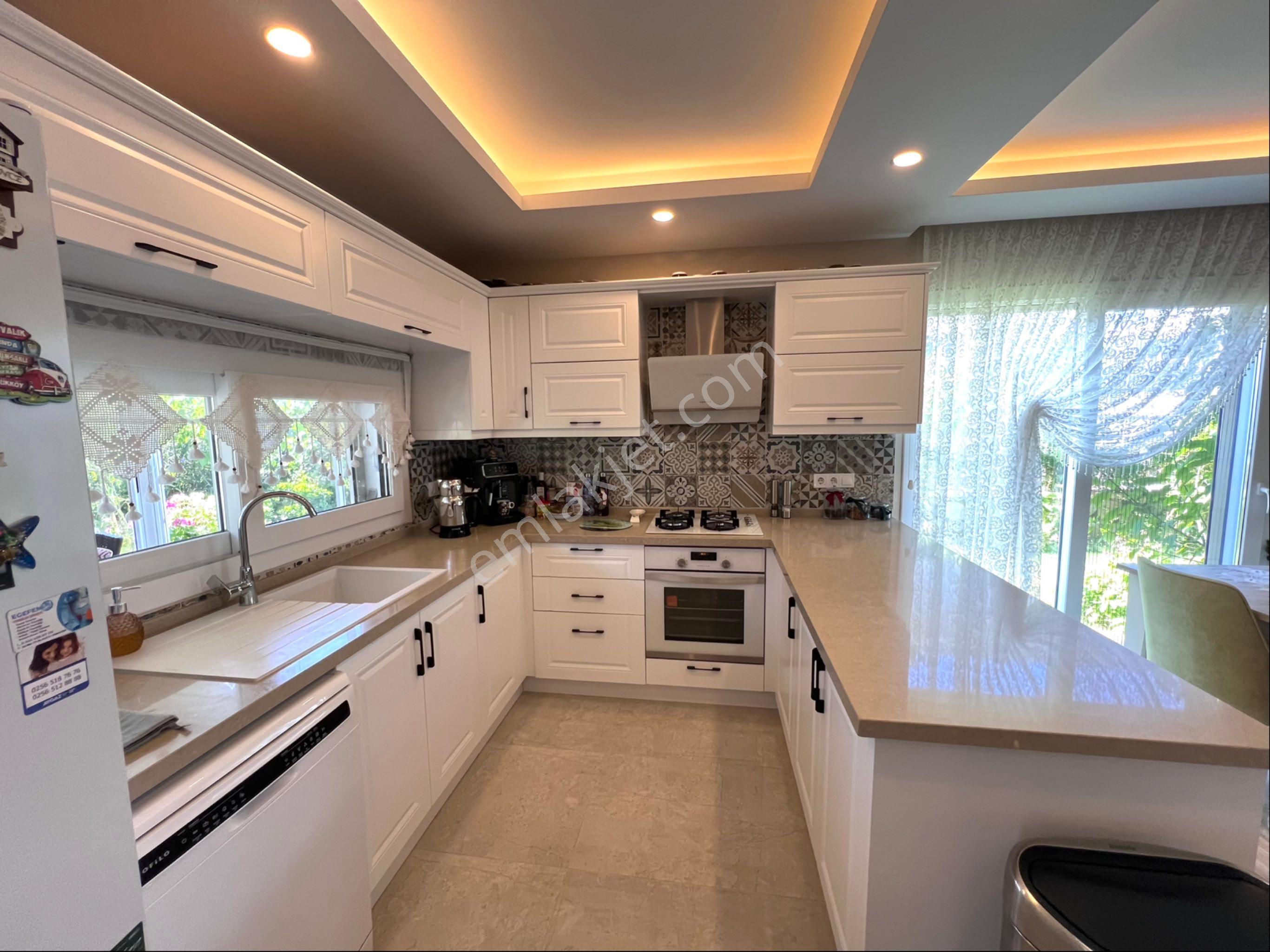 Site İçerisinde Masrafsız Havuzlu Yazlık Villa - Görsel 14