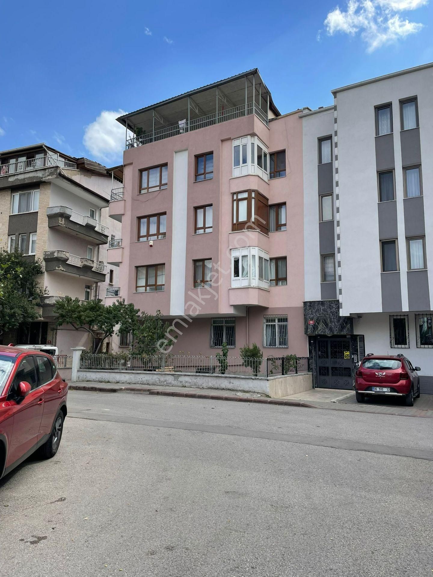 Yenimahalle Dicle Sokakta Şehir Hastanelerine Yakın Satılık Daire Kozludan - Görsel 2