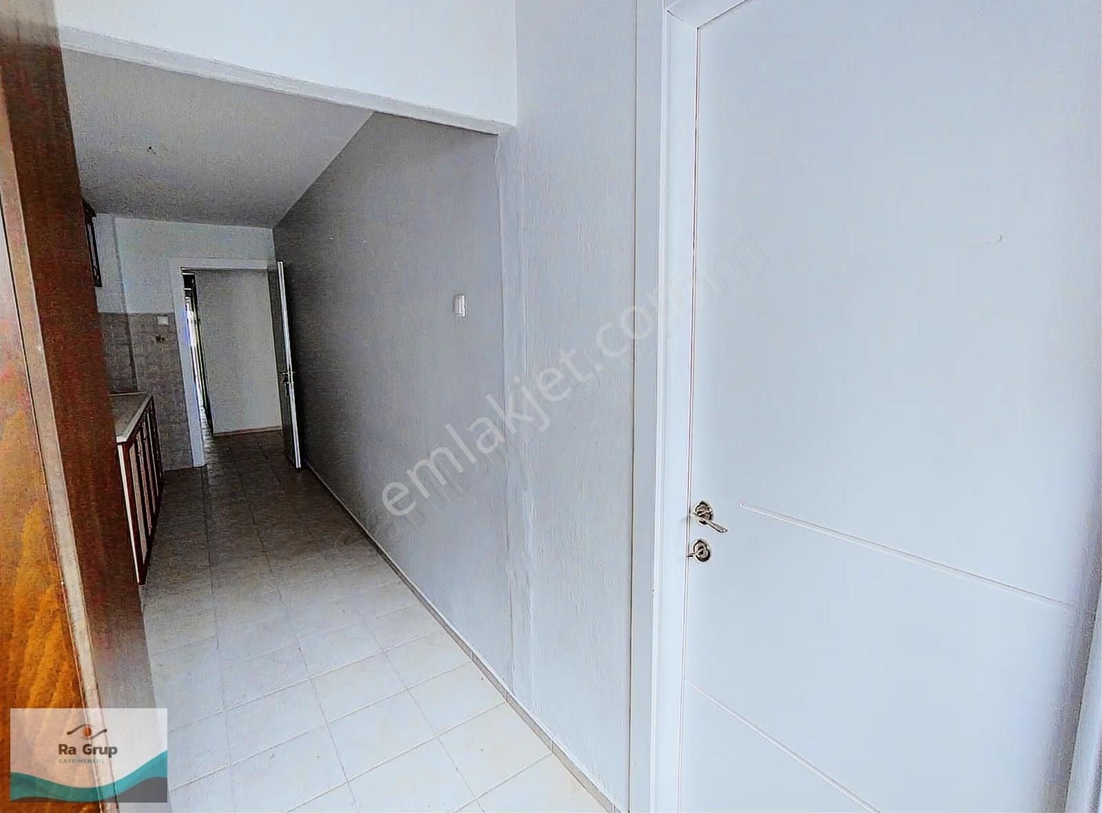 Karşıyaka Alaybey'de Sahile Yakın Bakımlı 3+1 Daire E-41 - Görsel 5