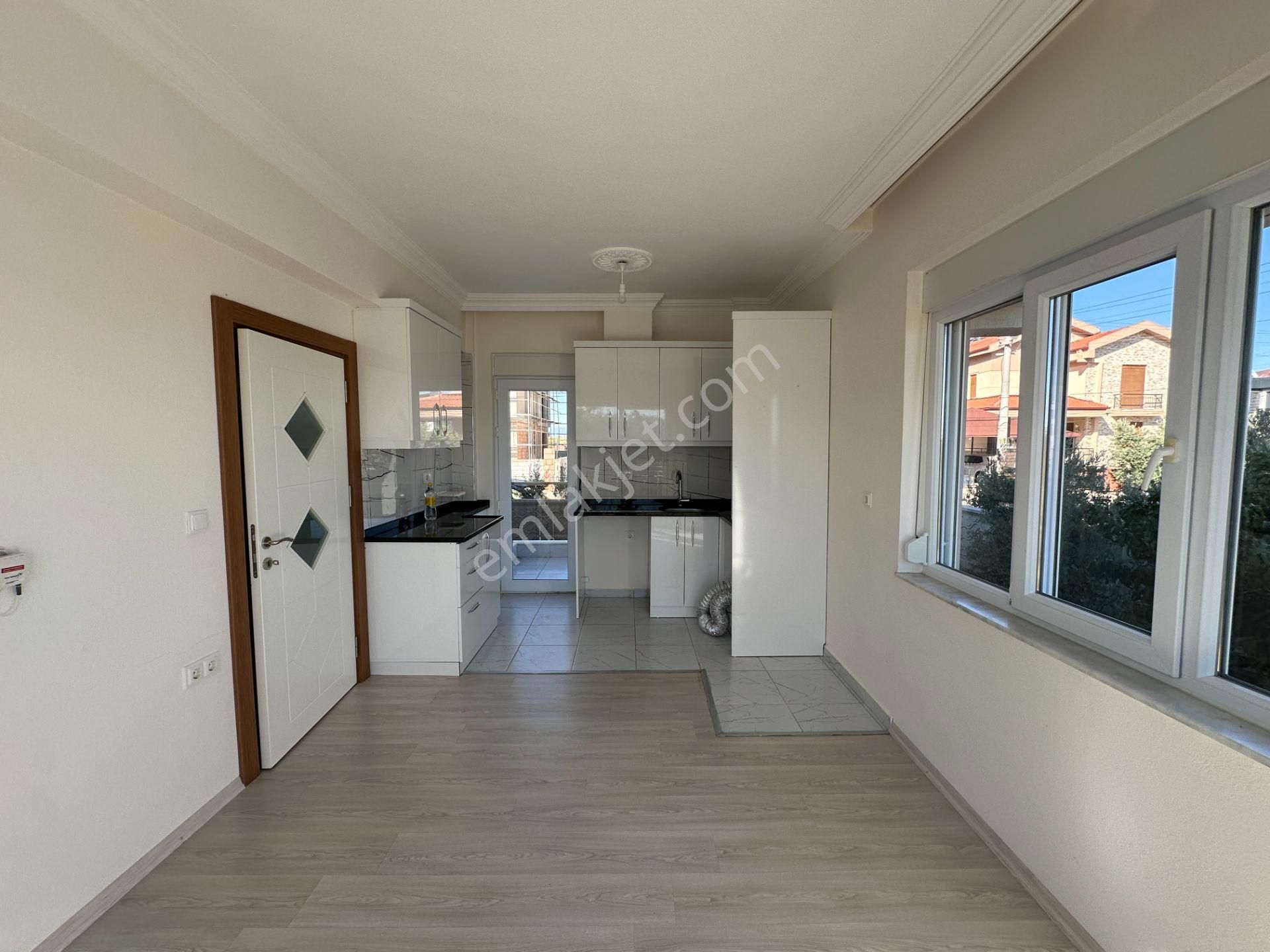 Kaan'dan...yeşilbayır'da Kiralık 2+1 Yüksek Giriş Kat Daire