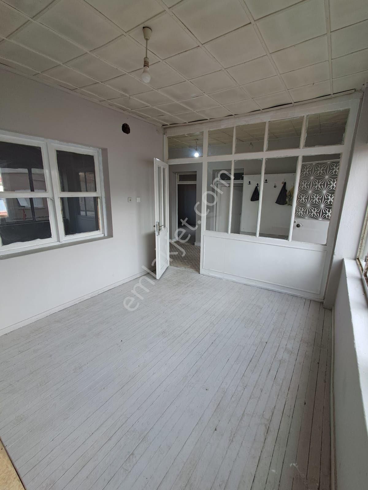 Aydın Söke Çeltikçi Mah. Girişi Ayrı Müstakil İkinci Kat 3+1 Satılık Ev - Görsel 8