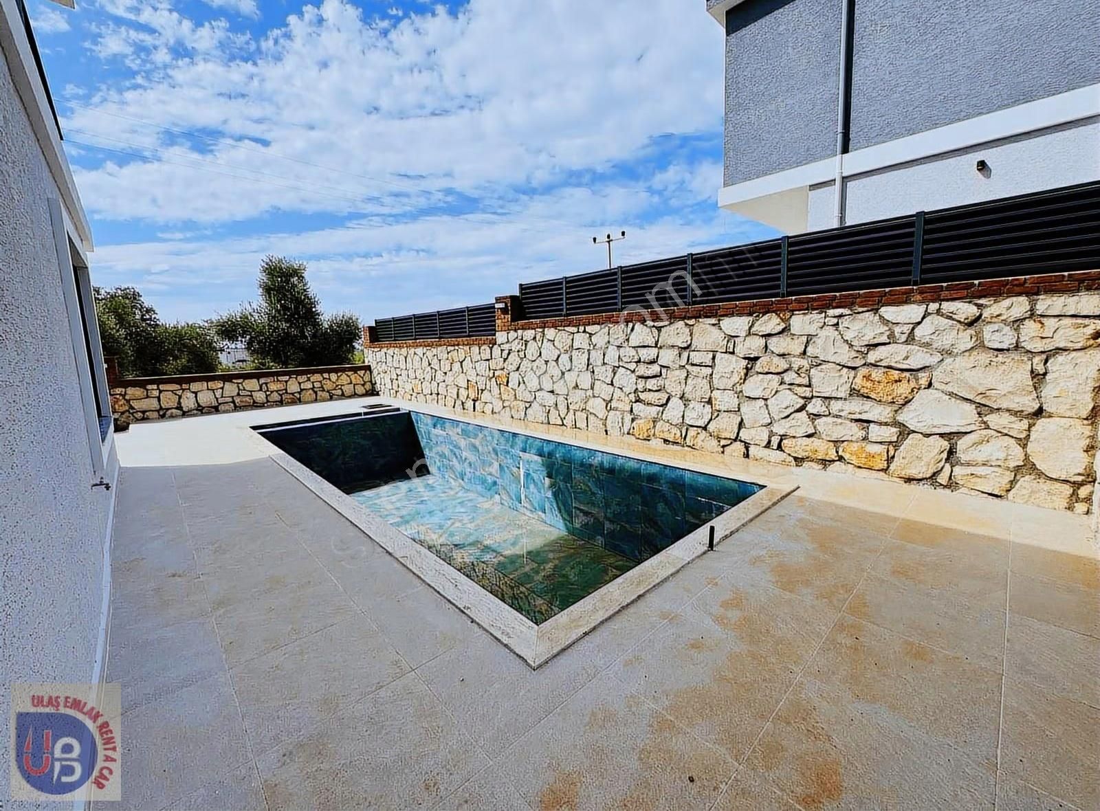 Didim Akbük'te Köşe Konum Önü Açık Uygun Fiyatlı Villa - Görsel 25