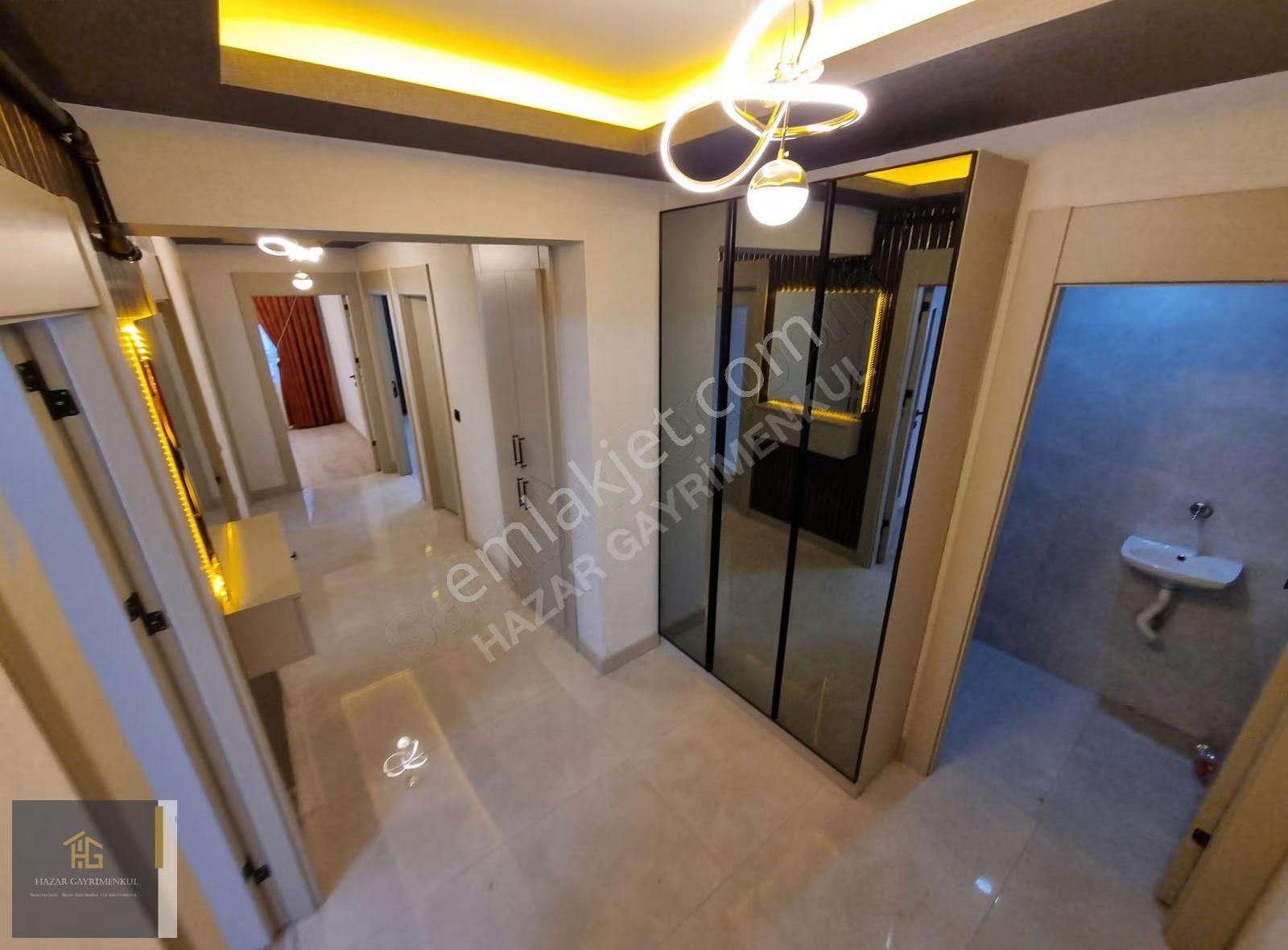 Hazardan Mendereste Cadde Cephe Ful Yapılı Ultra Lüx 3+1 Daire - Görsel 5