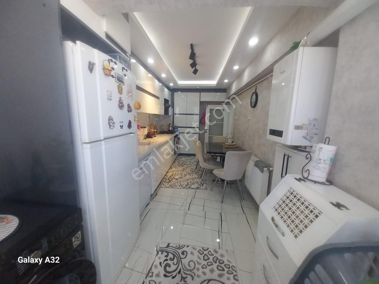 Fuul Yapılı 3+1 Bir Oda Bağımlı Ara Katta - Görsel 14