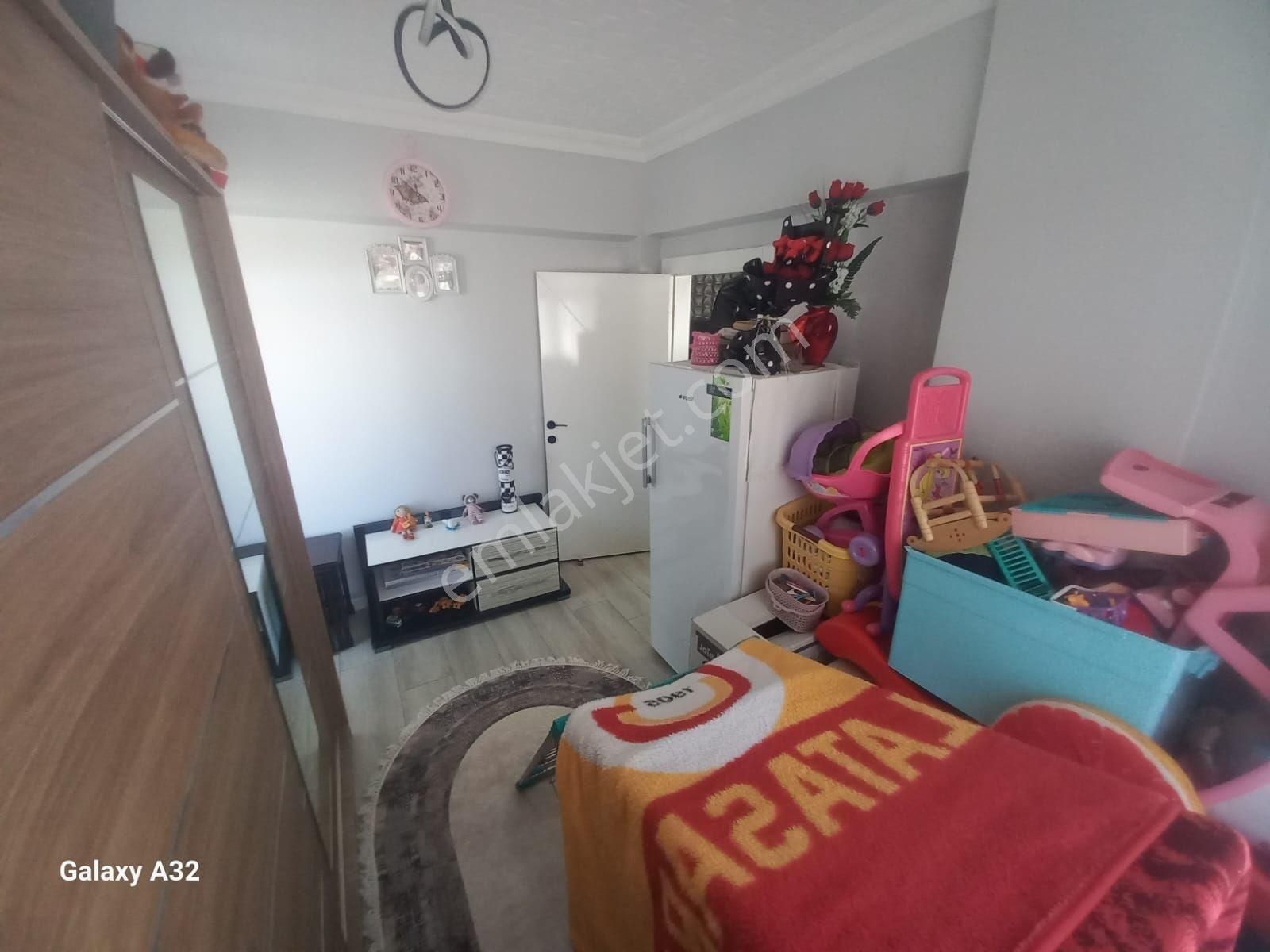 Fuul Yapılı 3+1 Bir Oda Bağımlı Ara Katta - Görsel 5