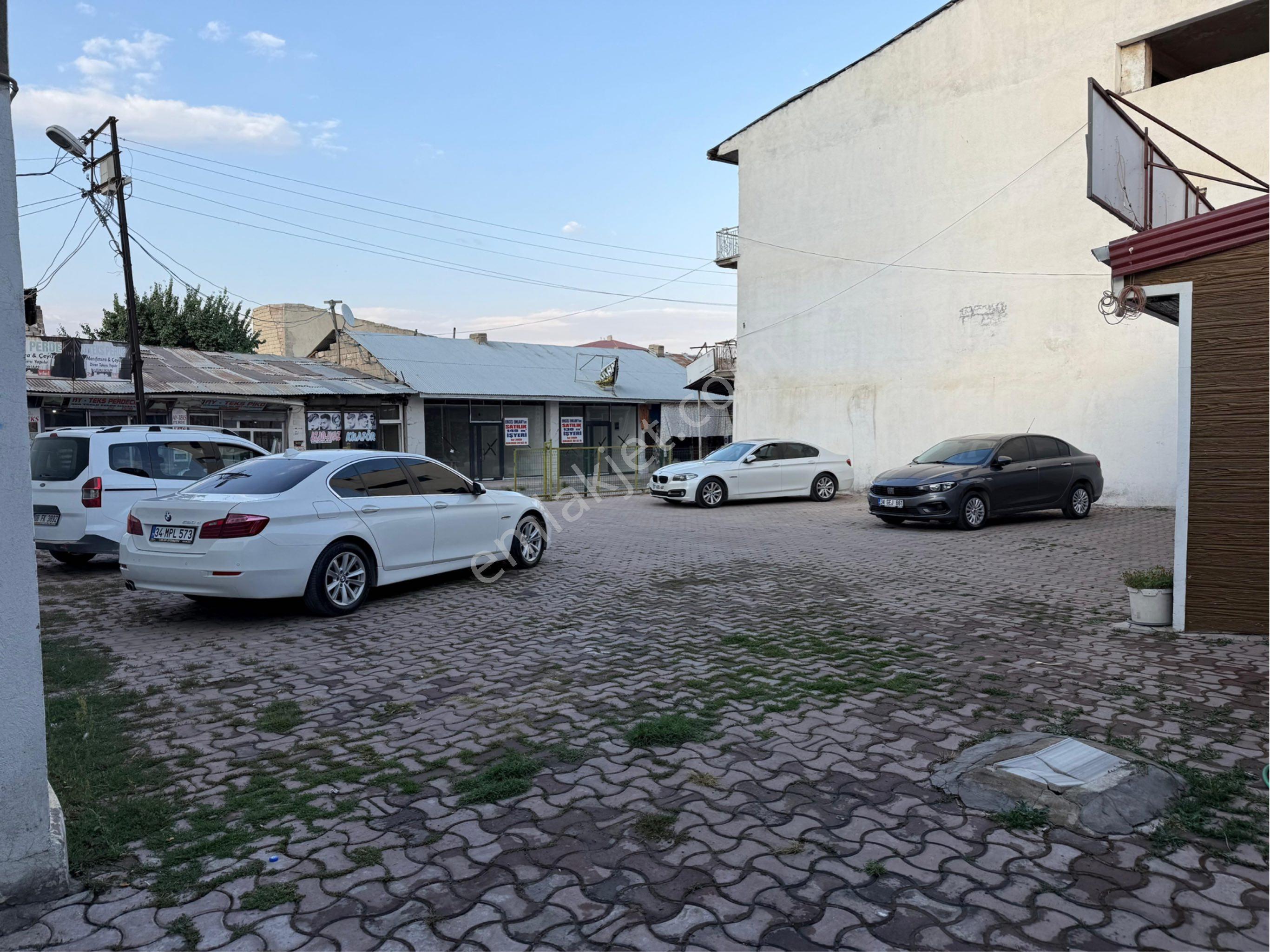 Ada Emlaktan Satılık İşyeri Ve Arsa - Görsel 12