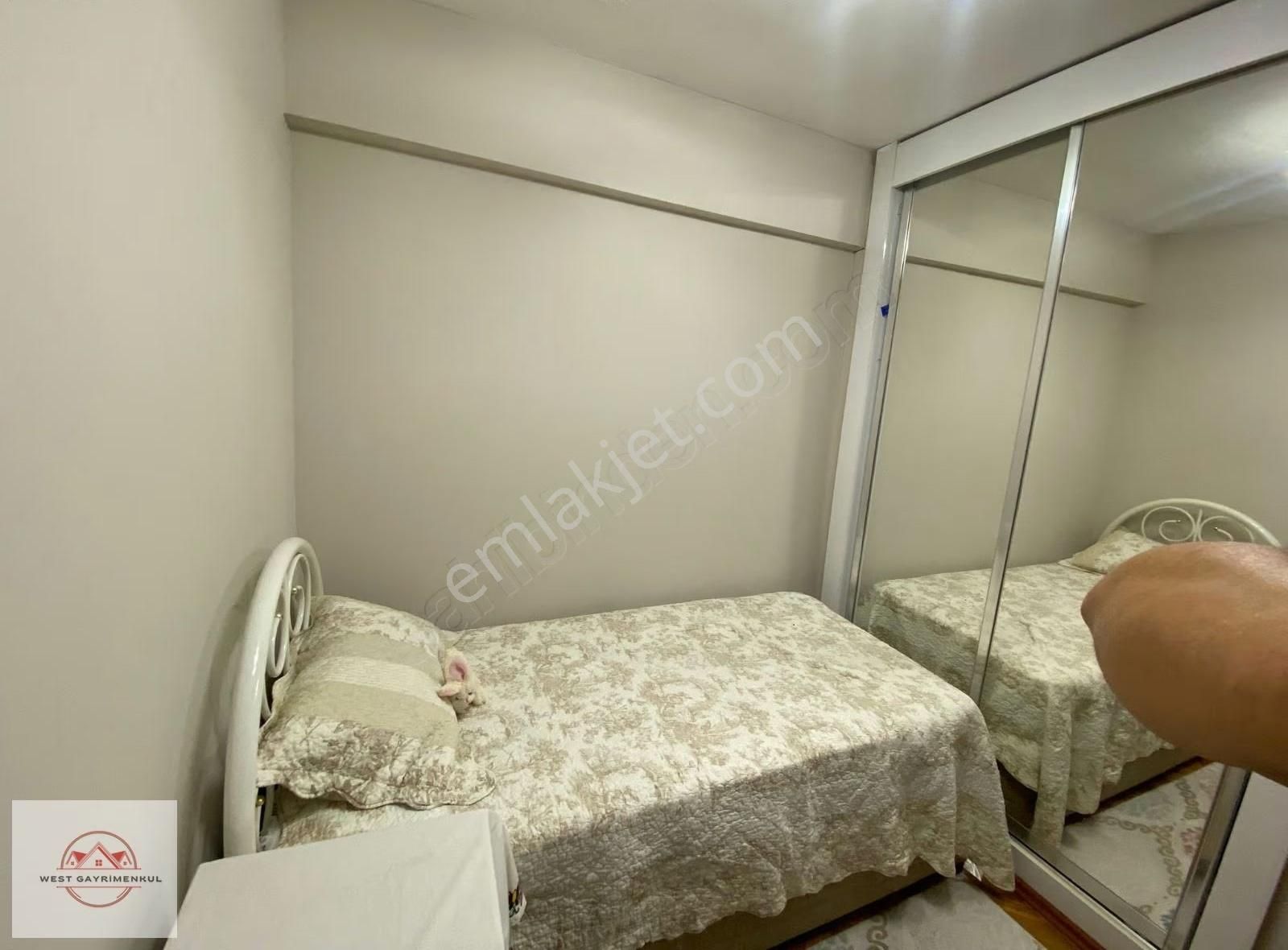 Küçükyalı Da Deniz Manzaralı, Bakımlı Satılık 3+1 Daire - Görsel 7