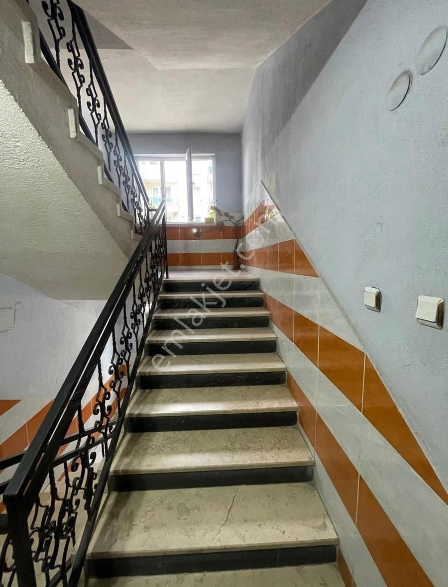 Kulaç Emlaktan Satılık Harika Konumlu Daire 3+1 145m2 Ara Kat - Görsel 6