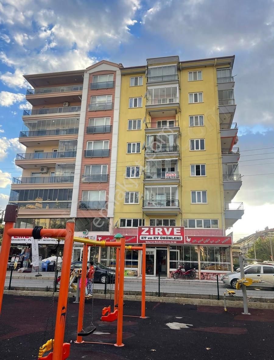 Kulaç Emlaktan Satılık Harika Konumlu Daire 3+1 145m2 Ara Kat - Görsel 21