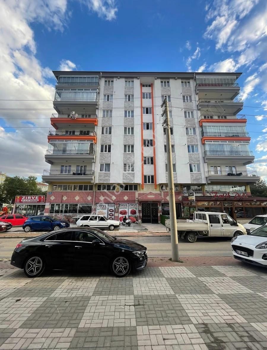 Kulaç Emlaktan Satılık Harika Konumlu Daire 3+1 145m2 Ara Kat - Görsel 25