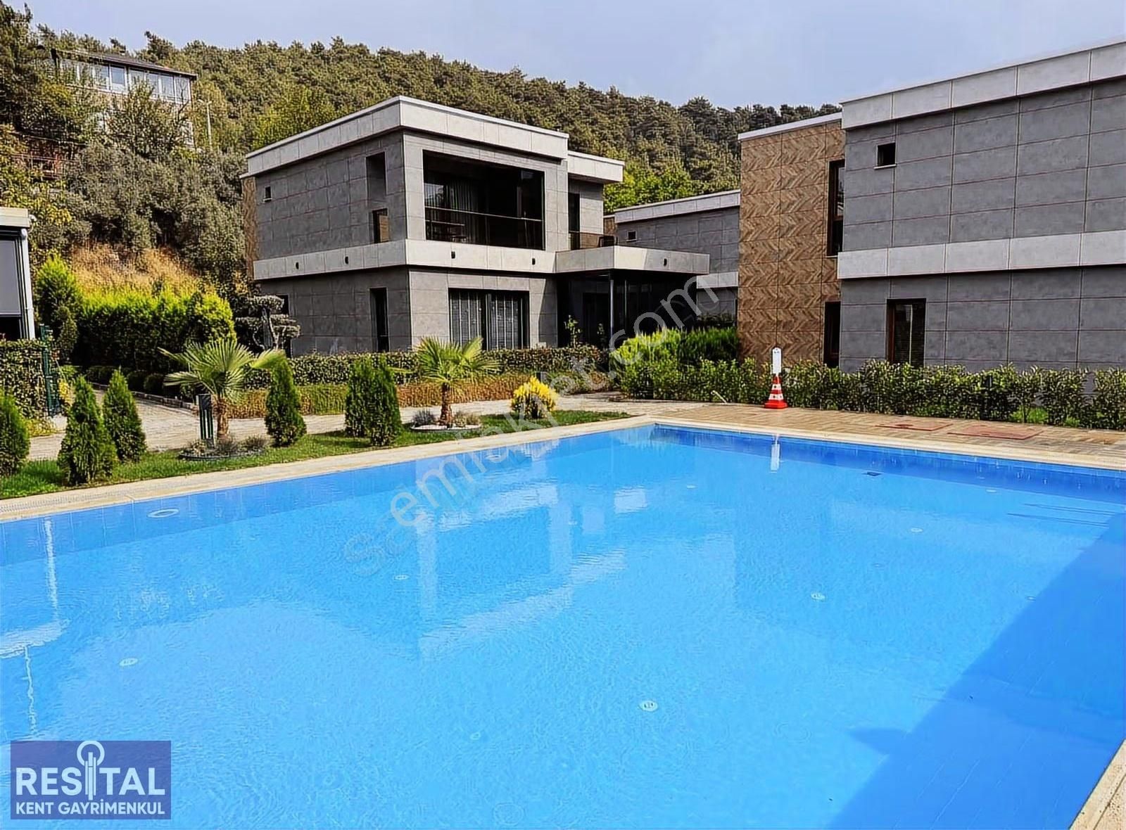 Gümüştepede Site İçi, Modern Tasarımlı 4+1 Satılık Villa! - Görsel 7