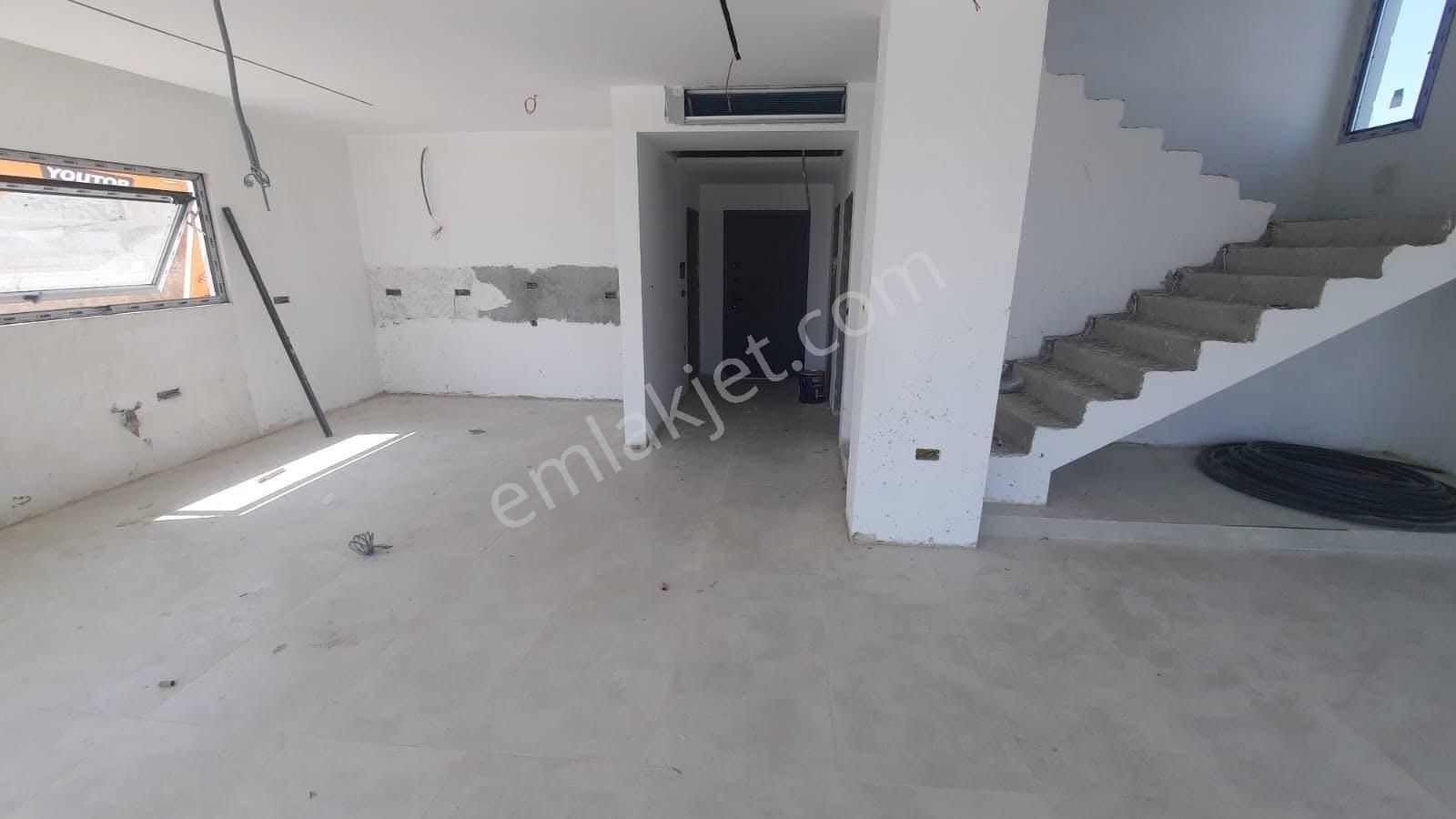 Ra Gayrimenkul Harika Konum Satılık Lüks 4+1 Villa - Görsel 35