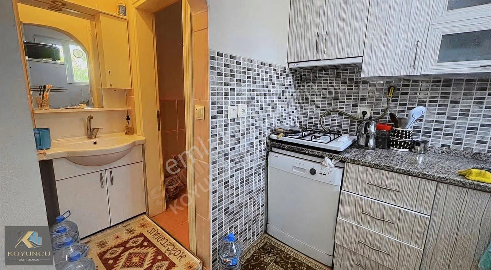 Yeniçiftlik'de Merkezi Konumda Satılık İskanlı 5+1 Villa - Görsel 6