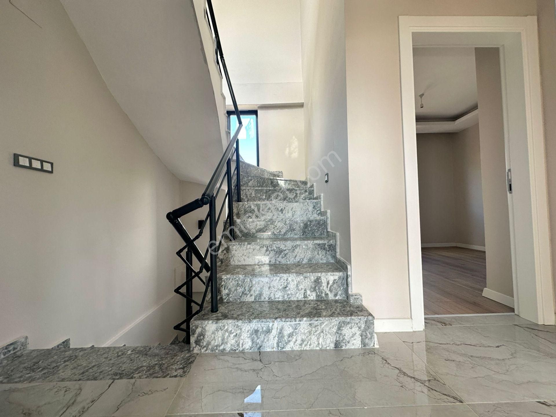 Seferihisar Doğanbeyde Satılık Müstakil 3+1 Villa Fırsat Fiyata - Görsel 20