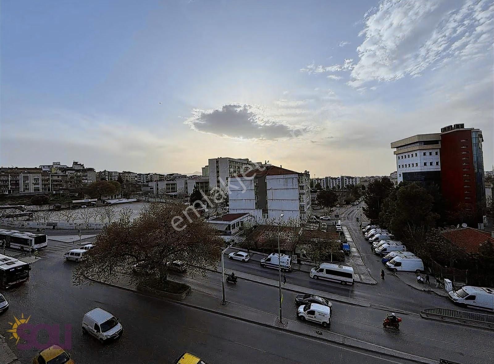 Soli- Egepol,bozyaka Ssk Karşısı, Metro Hattı Üzeri Satılık 3+1 - Görsel 3