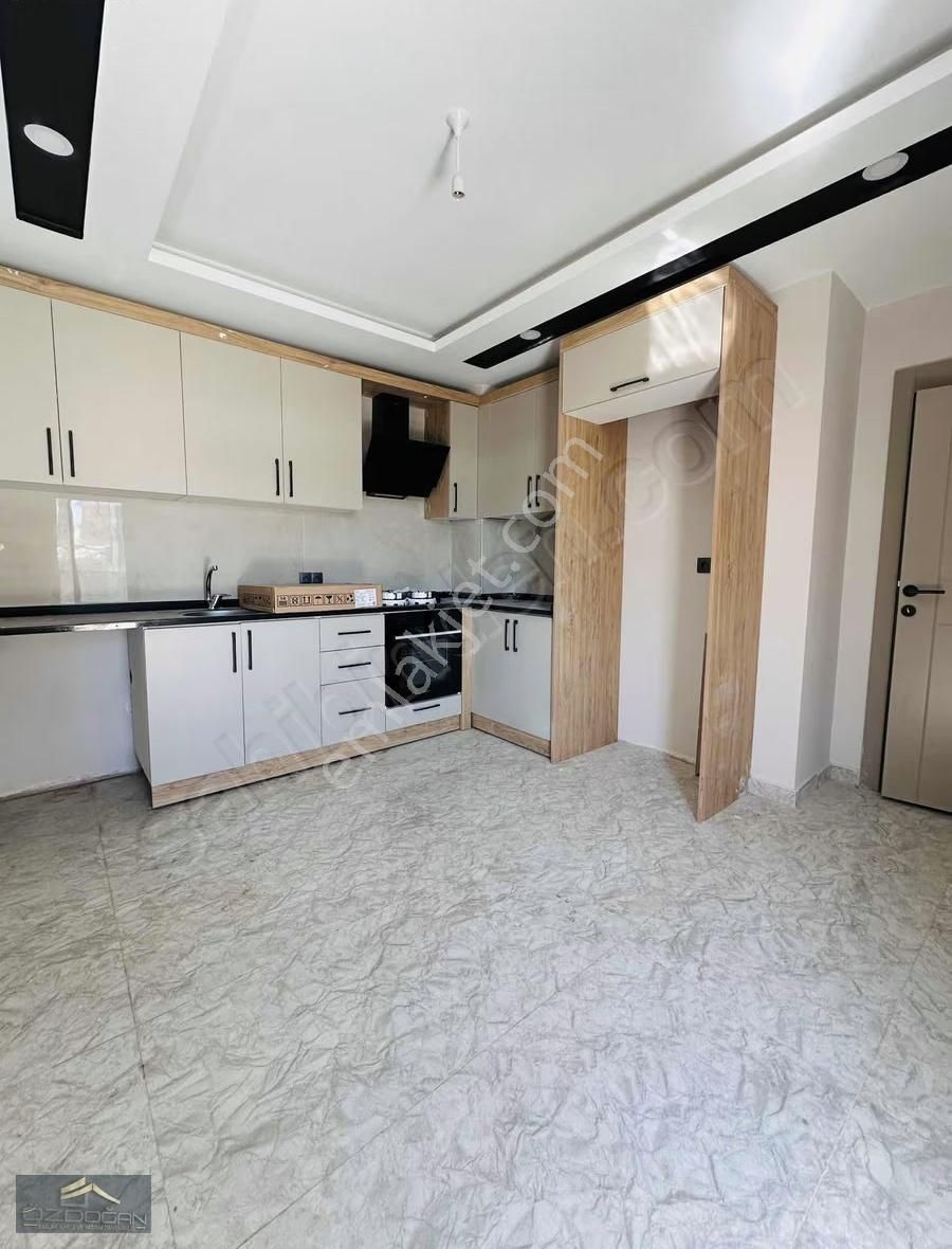 Özdoğan Emlaktan Aydoğmuş Ta 2+1 100m2 Ebeveyn Banlu Sıfır Daire - Görsel 3