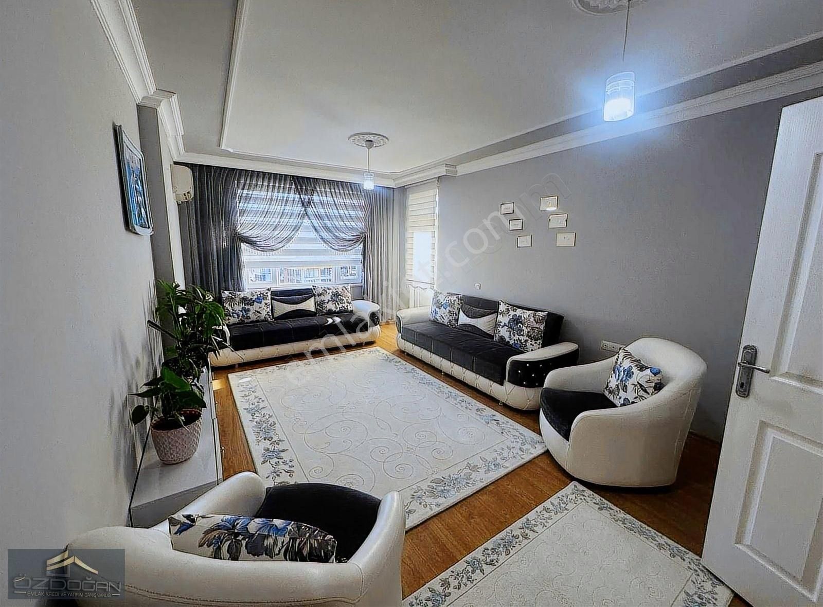 Özdoğan Emlaktan Aydoğmuş Ta 3+1 140m2 Katta Asansörlü Daire