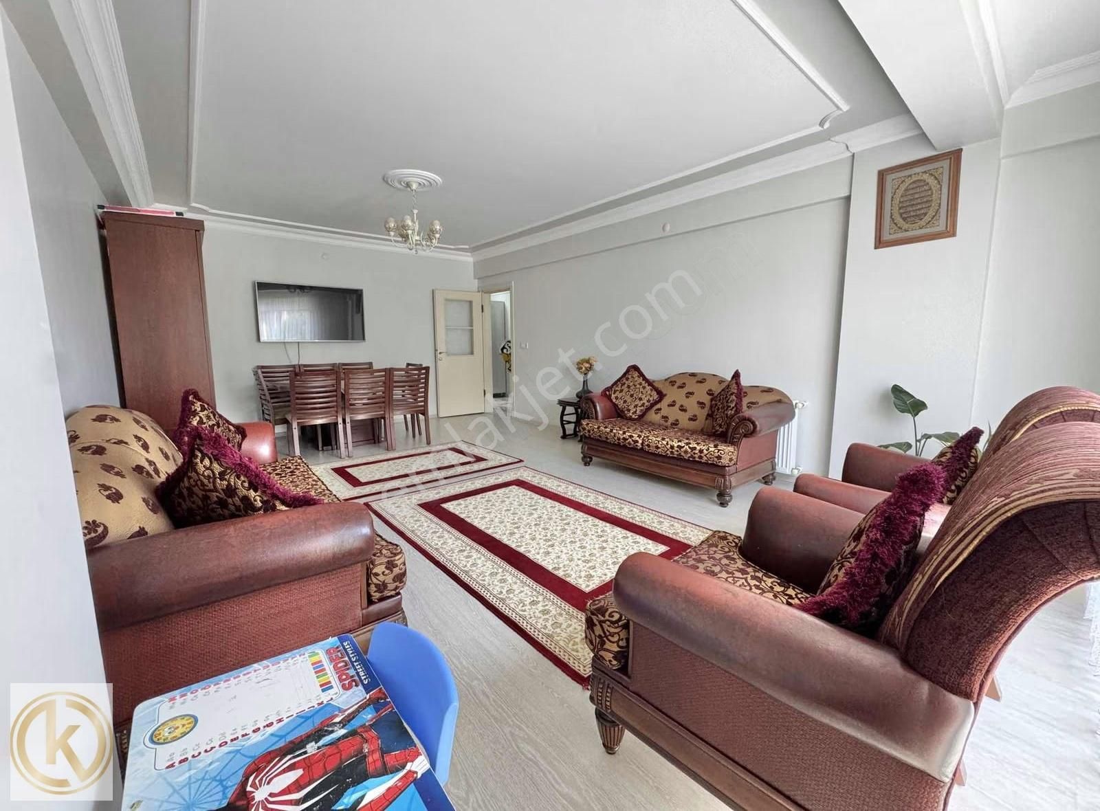 Kaymak Emlaktan Erenler Belediye Civarı Garajlı 2+1 115m2 Satılk - Görsel 2