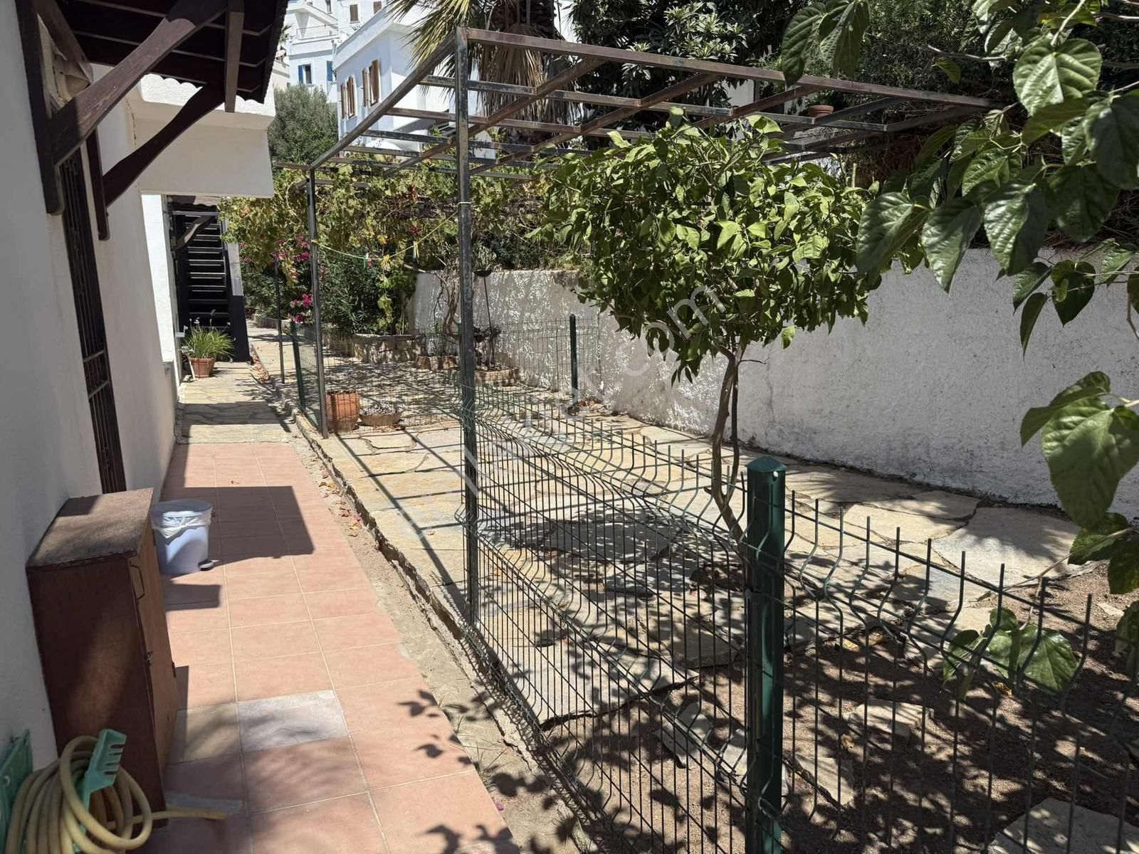 Fırsat: Gümüşlükte Masrafsız Deniz Manzaralı Villa - Görsel 16