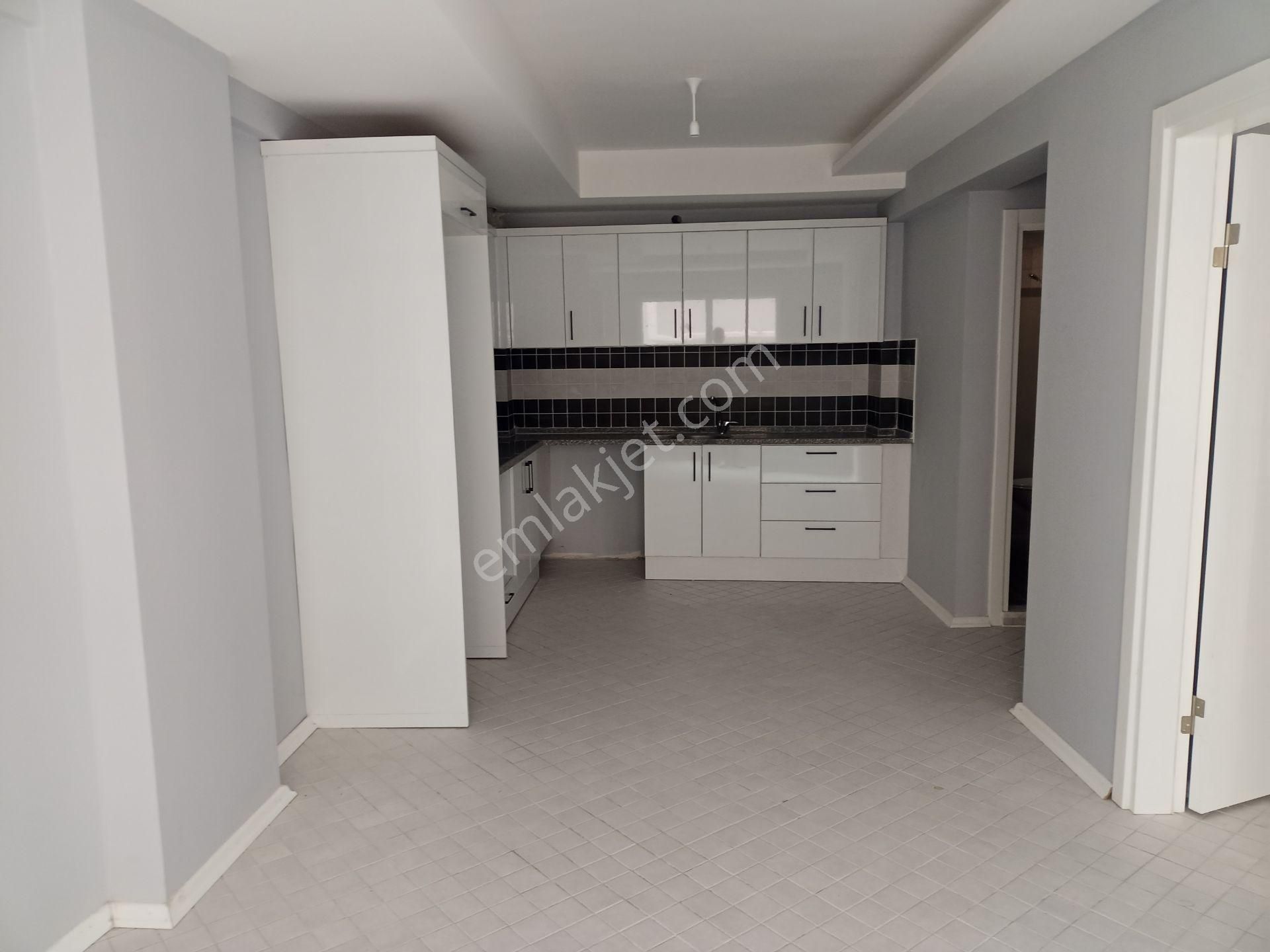 Liderden Nazilli Stadyum Üstü Kiralık Doğalgazlı 1+1 Zemin Kat Daire - Görsel 4
