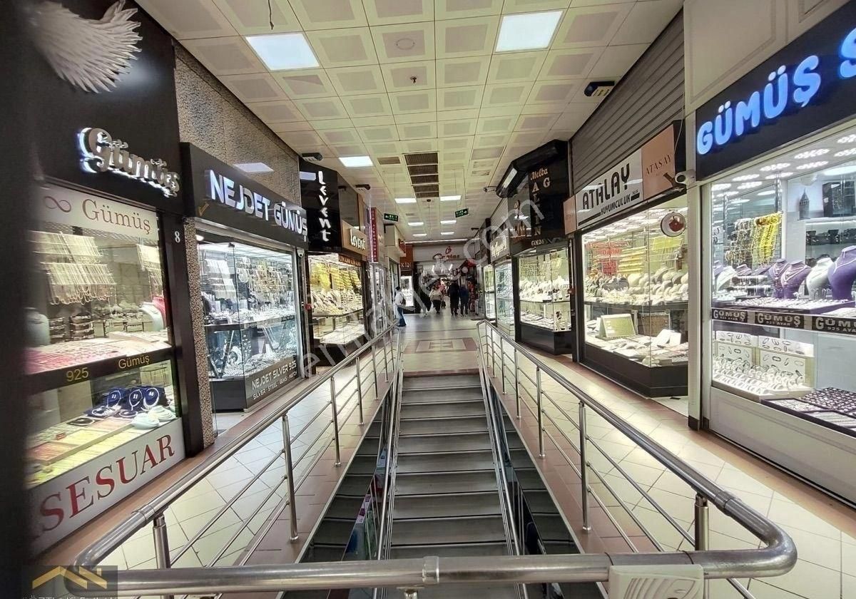 Bakırköy Kuyumcular Çarşısında 28 M2 Mağaza Gür Çarşısında - Görsel 2