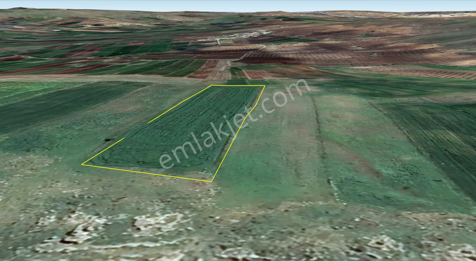 Hanedan Gyo' Dan Yeniyapan Köyünde Satılık 7.264 M² Arazi