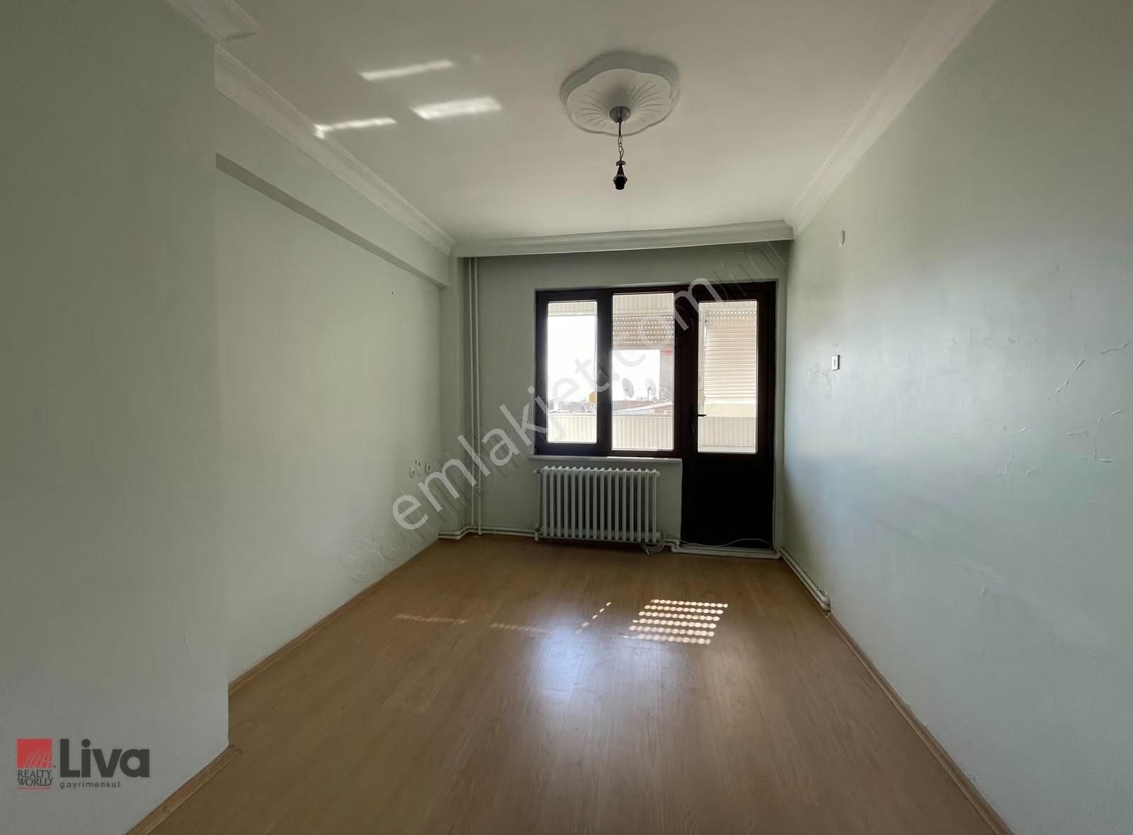 Rw Liva Dan Balıkesir Çarşıya Yakın 2+1 Kiralık Daire - Görsel 5