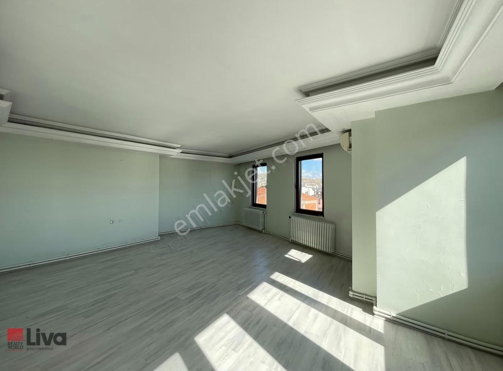 Rw Liva Dan Balıkesir Çarşıya Yakın 2+1 Kiralık Daire - Görsel 13