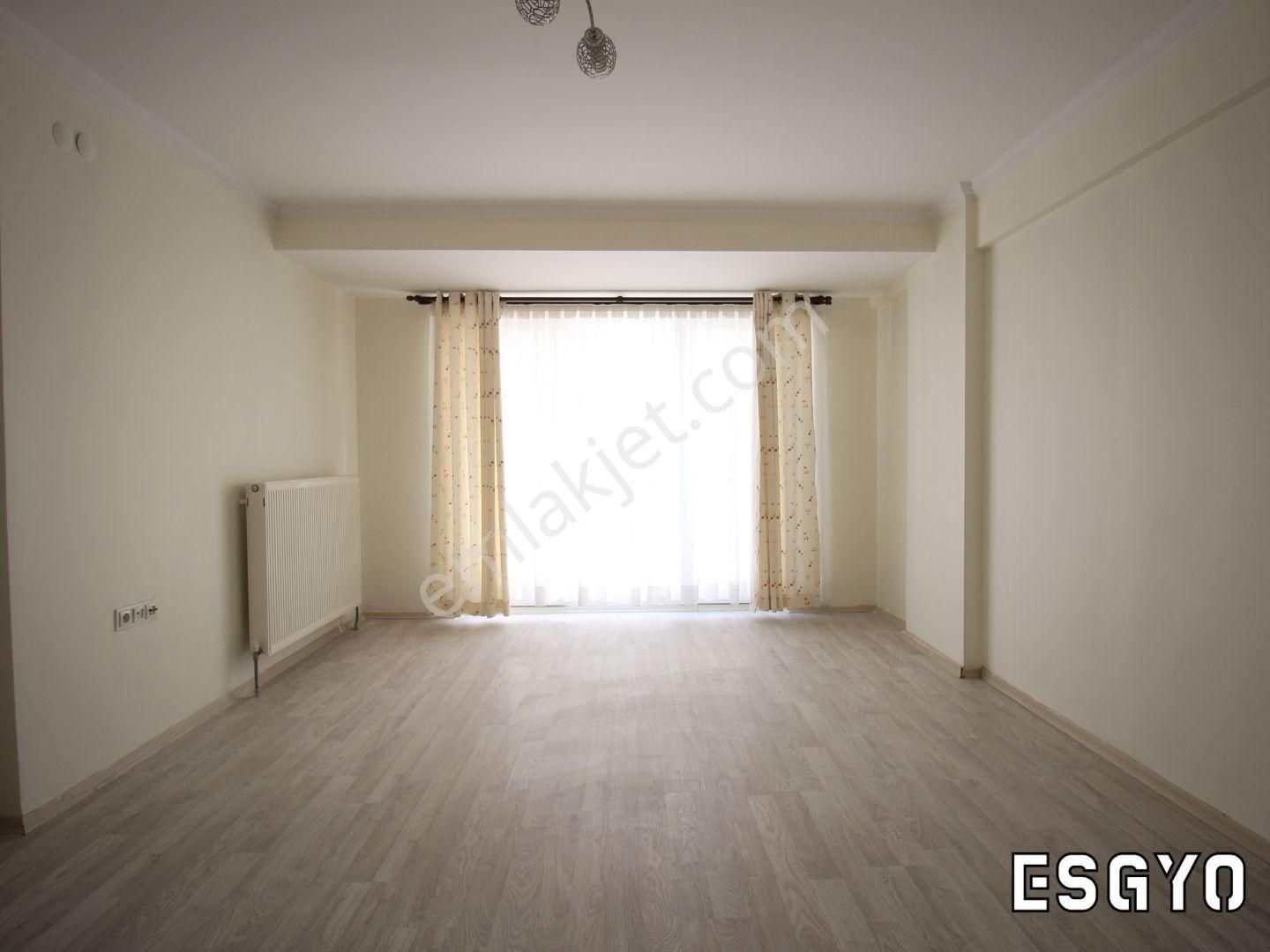 Esgyo'dan Yıldıztepe Mh Dumlupınar Cd Üzeri Arakat 2+1 Daire - Görsel 19