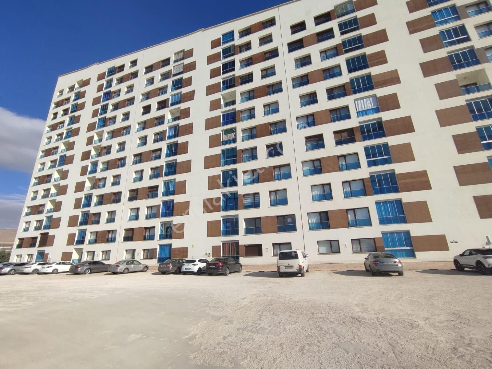 Selçuklu Doğaşehir Konutlarında Ara Kat 4+1 Satılık Boş Daire - Görsel 5