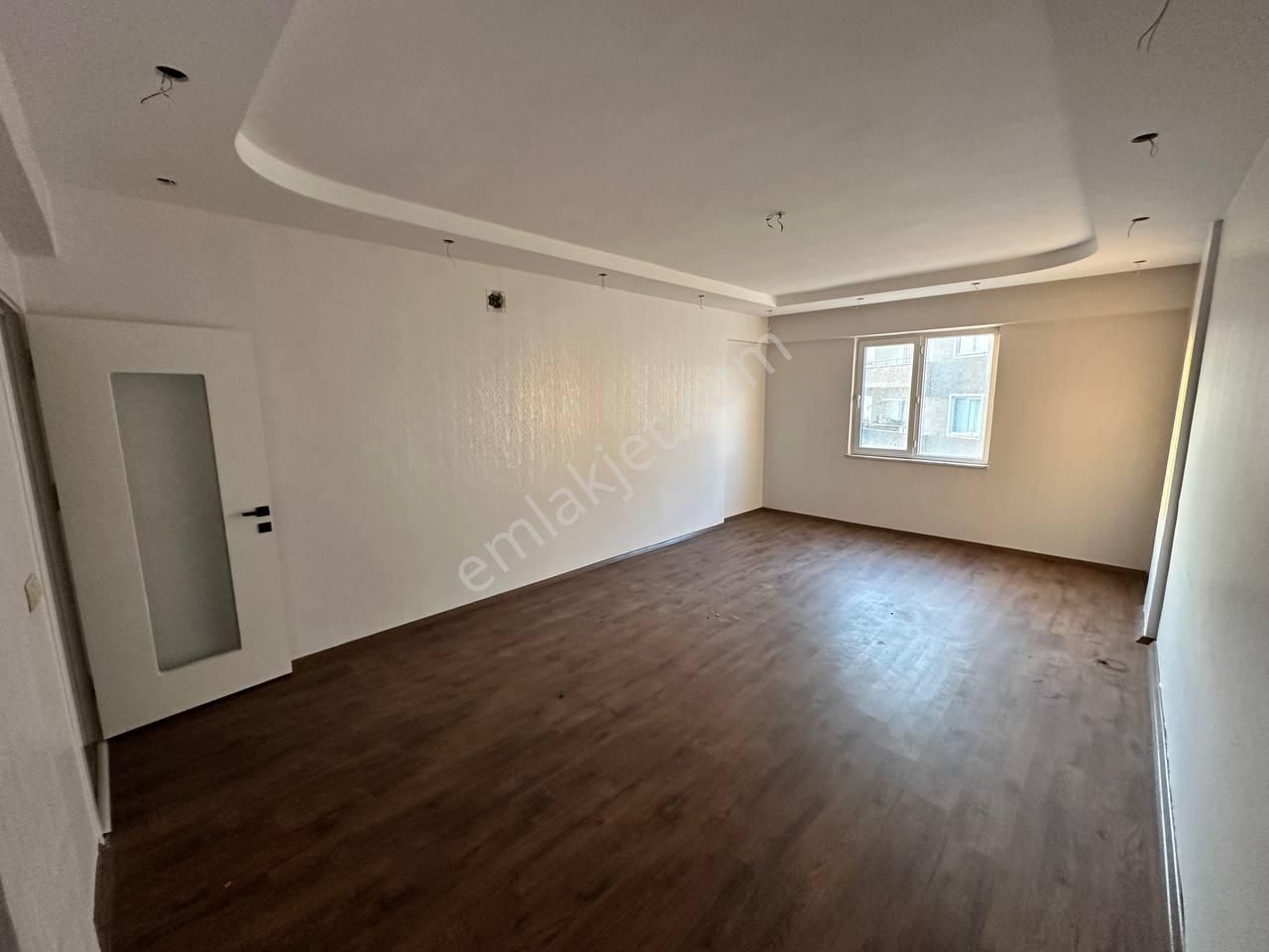 Hanedan Gyo' Dan Beykent-gaziler Tarafında Satılık 3+1 Daire - Görsel 2