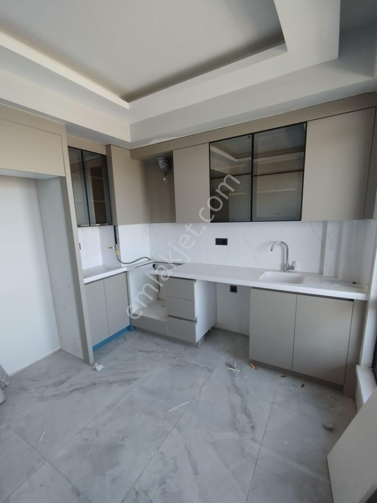 Afyon Ali İhsan Paşa Mahallesinde Satılık 3+1 Daire - Görsel 4