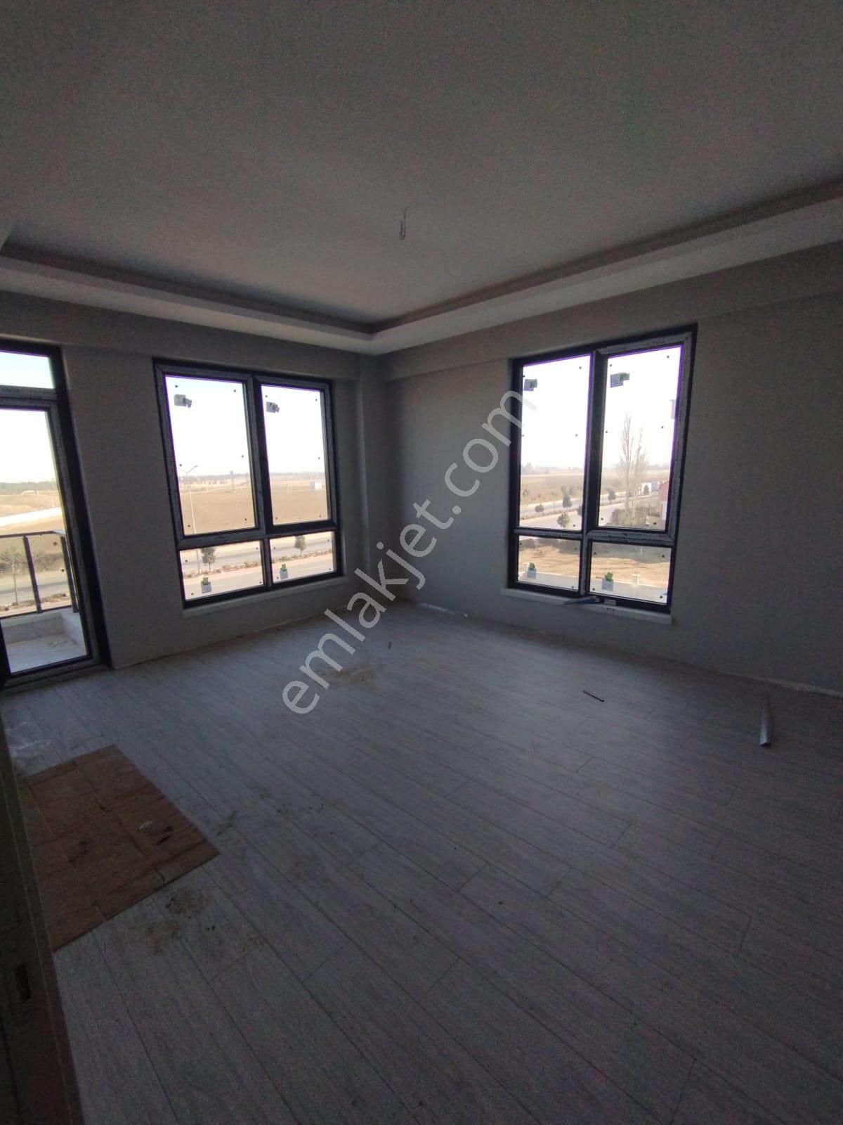 Afyon Ali İhsan Paşa Mahallesinde Satılık 3+1 Daire - Görsel 2