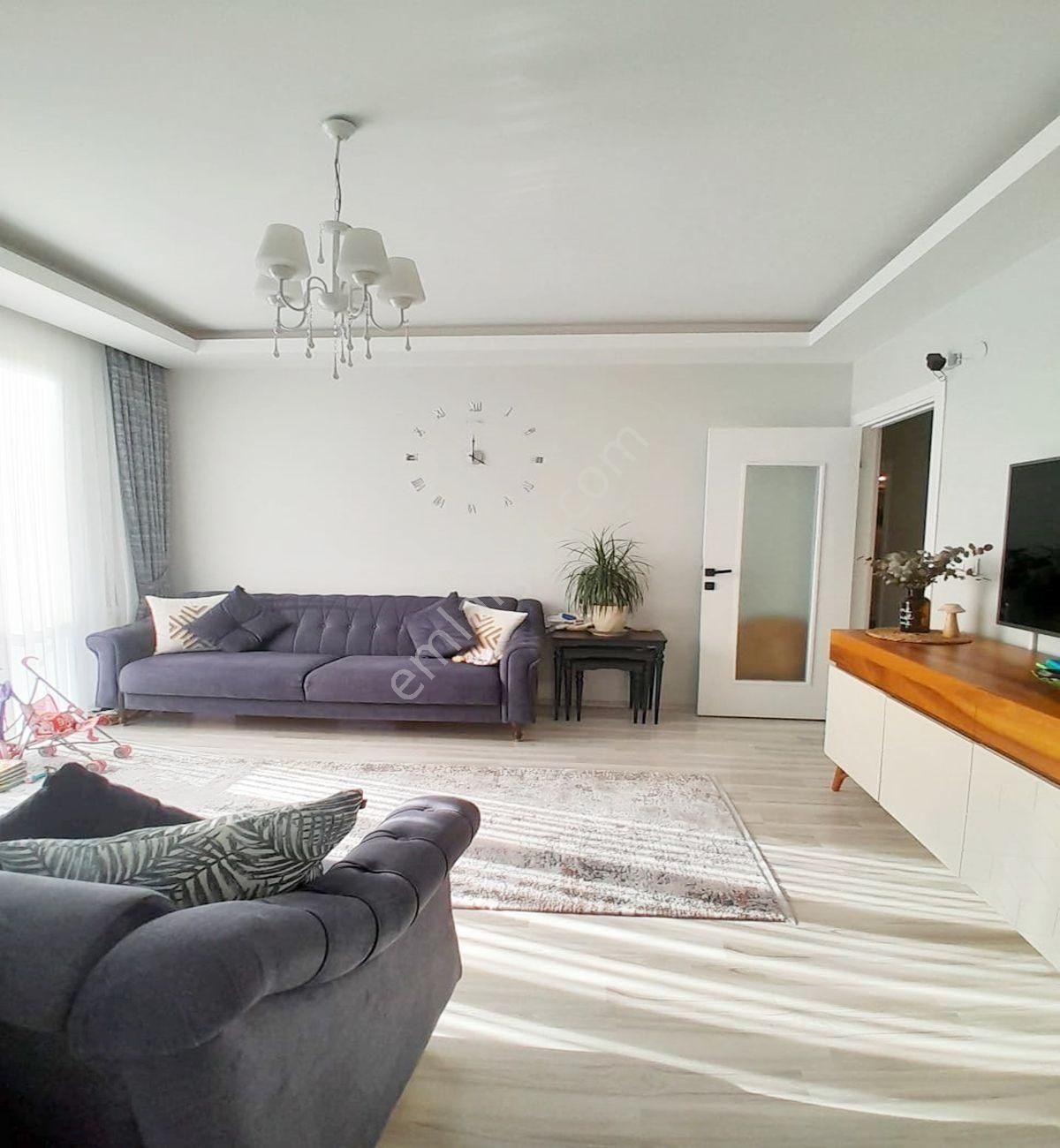 Avcılar Cihangir Konaklarında 2+1 Ara Kat Satılık - Görsel 2