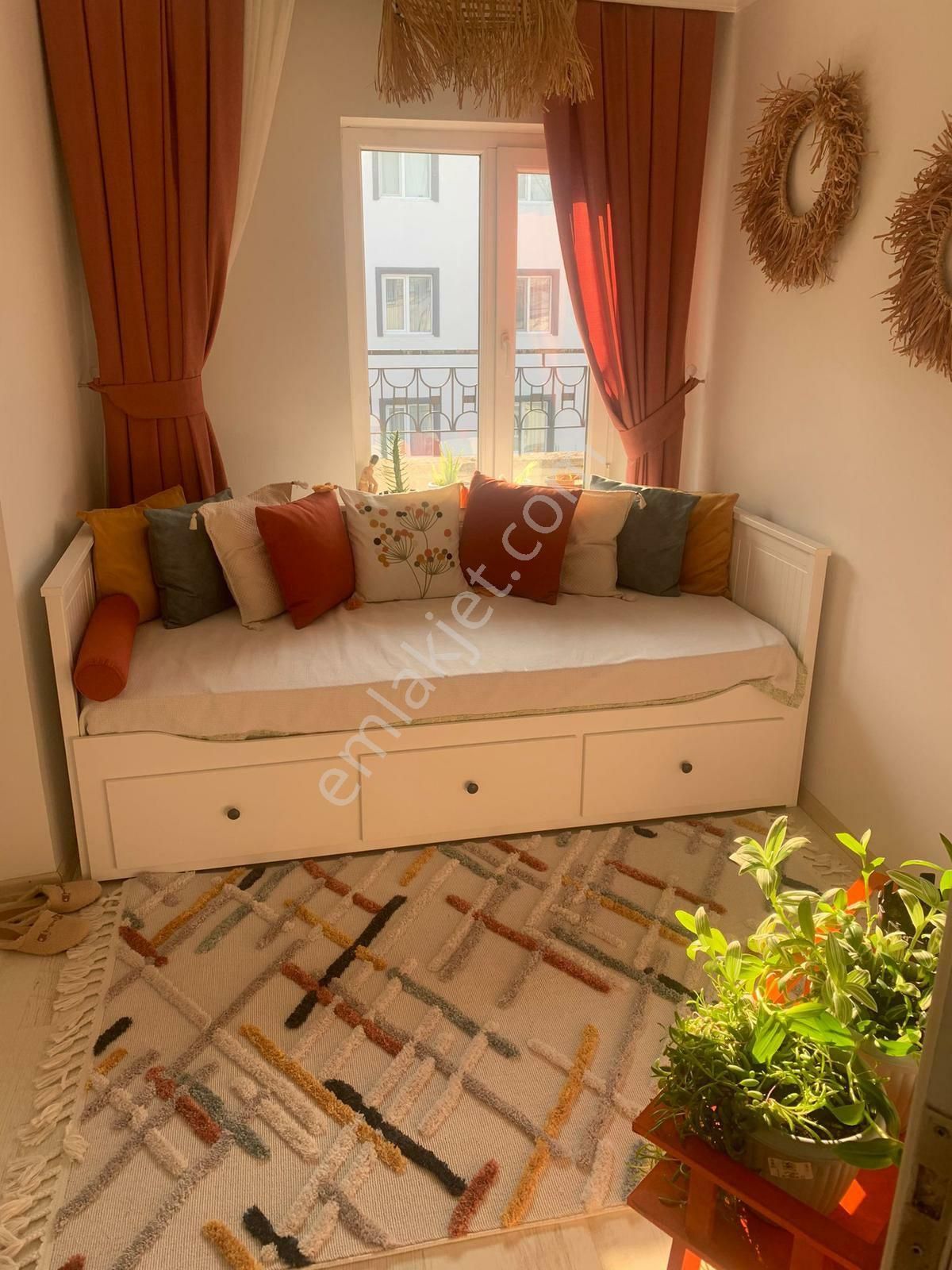 3+1 Genis 90 Metre Kare Balkonlu