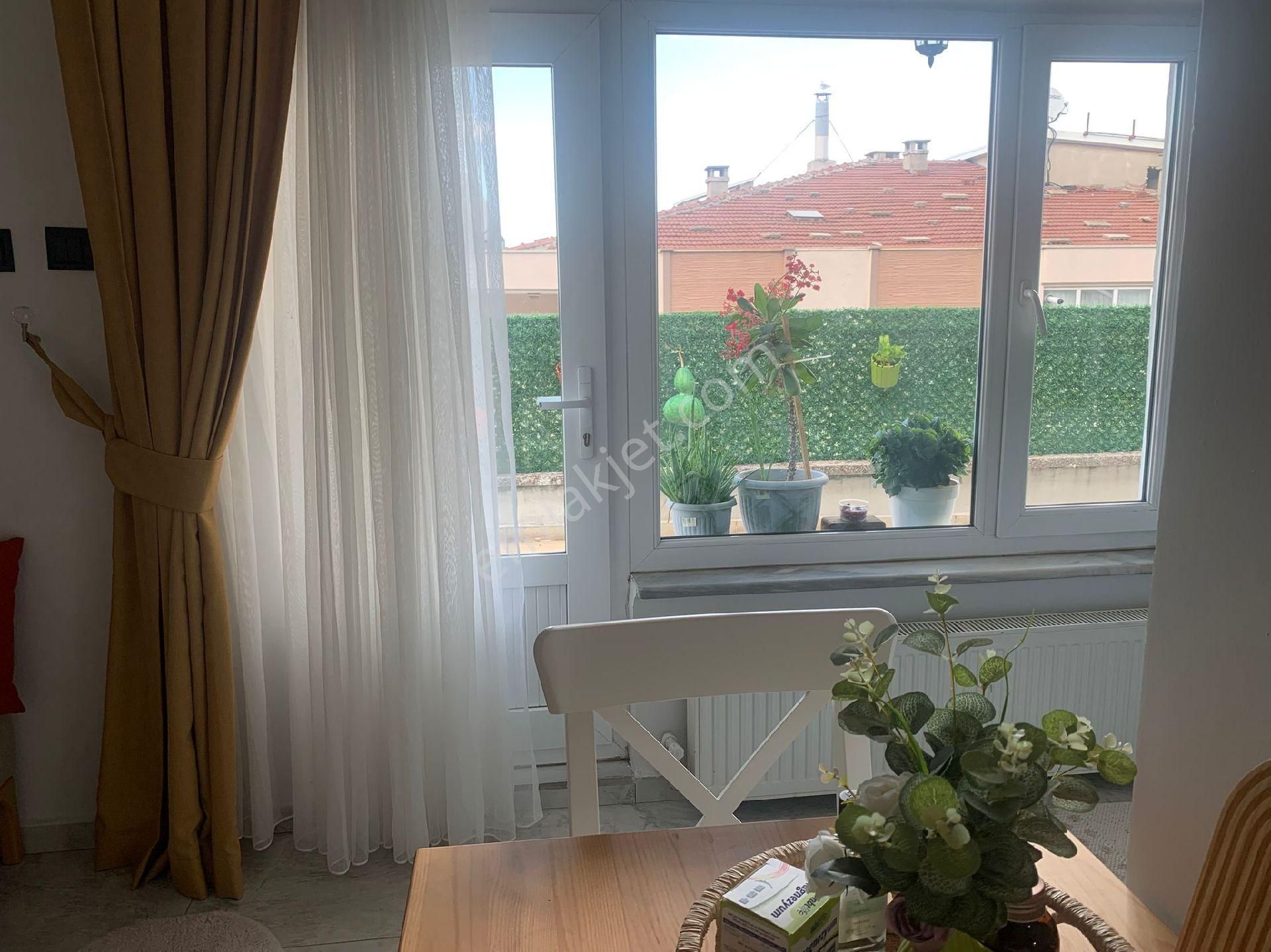 3+1 Genis 90 Metre Kare Balkonlu - Görsel 10