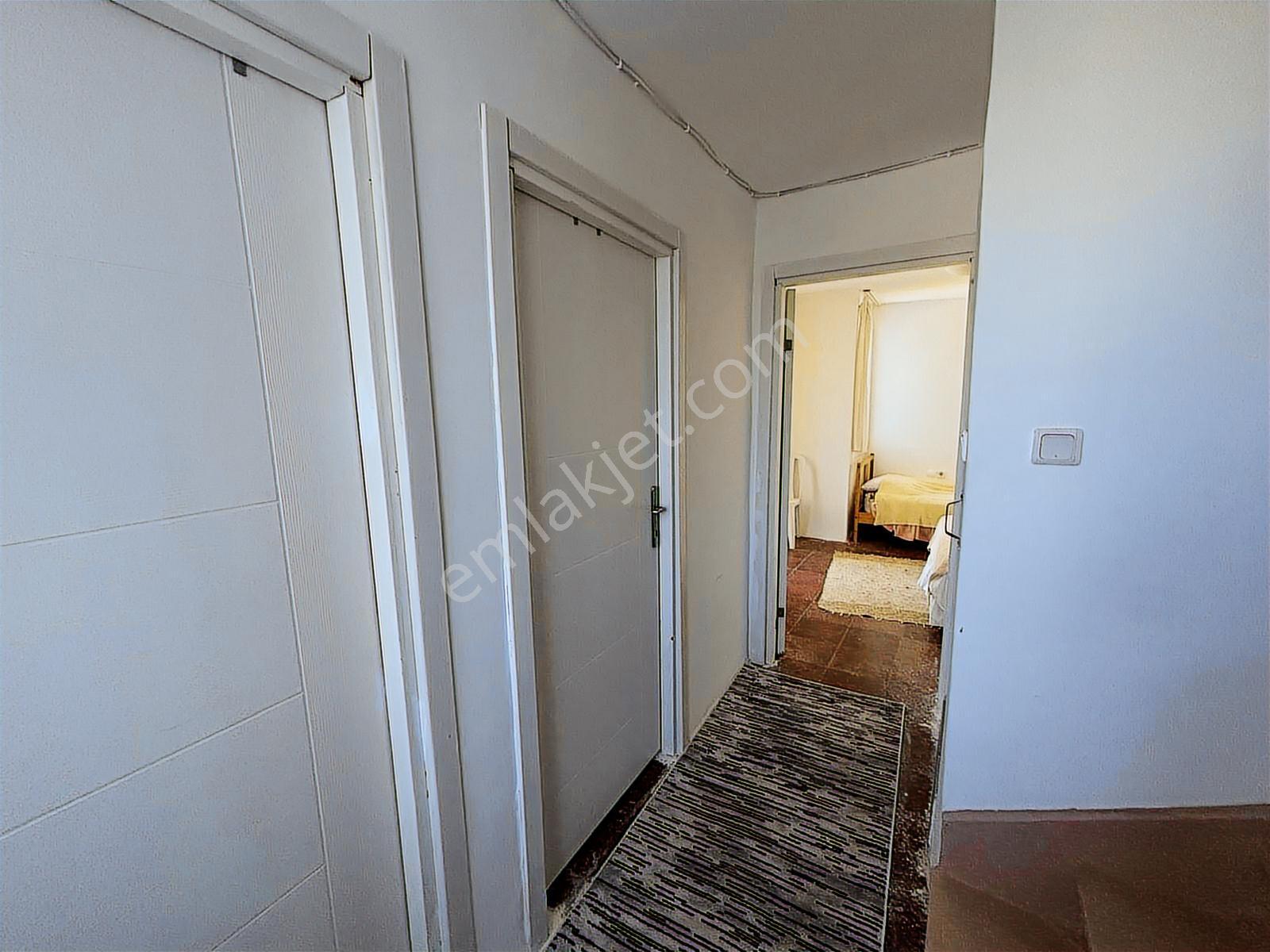 Çeşme Çiftlikköy Serakent Sitesinde Satılık 4+1 Tripleks Villa - Görsel 20