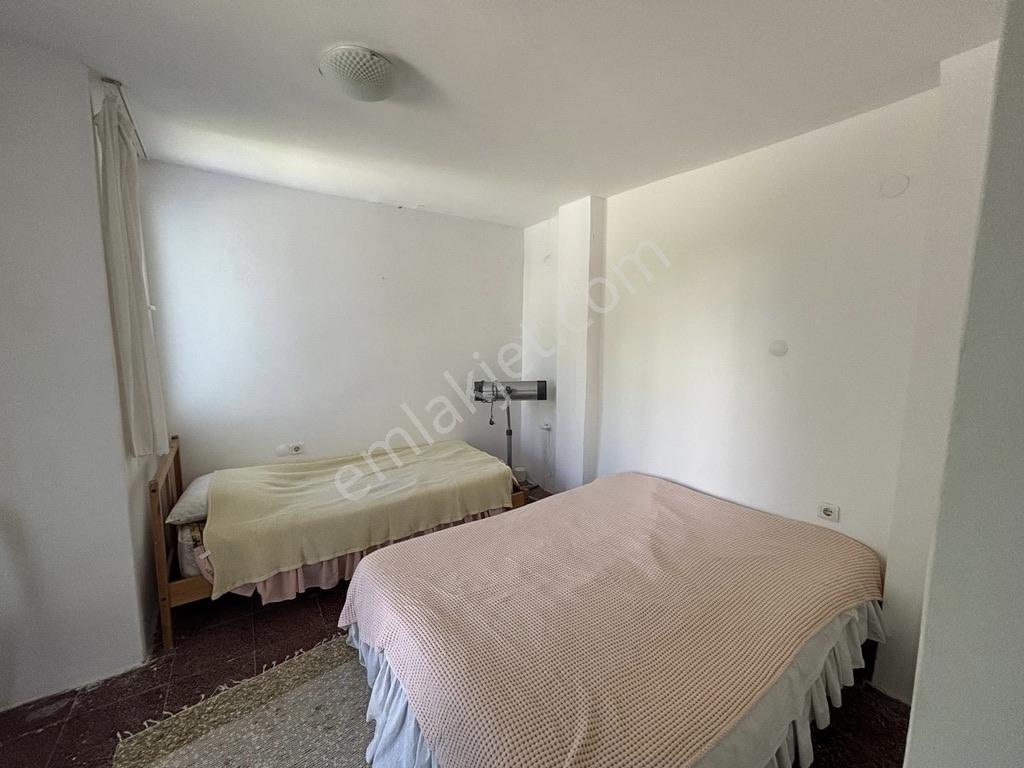 Çeşme Çiftlikköy Serakent Sitesinde Satılık 4+1 Tripleks Villa - Görsel 11