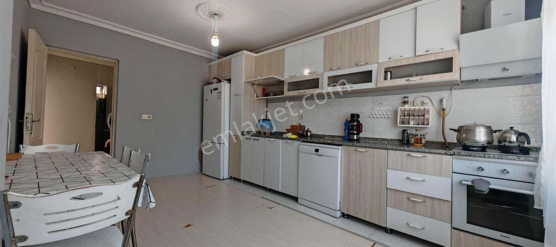 Körfez Cumhuriyet Mahallesi Komple Satılık Bina - Görsel 25