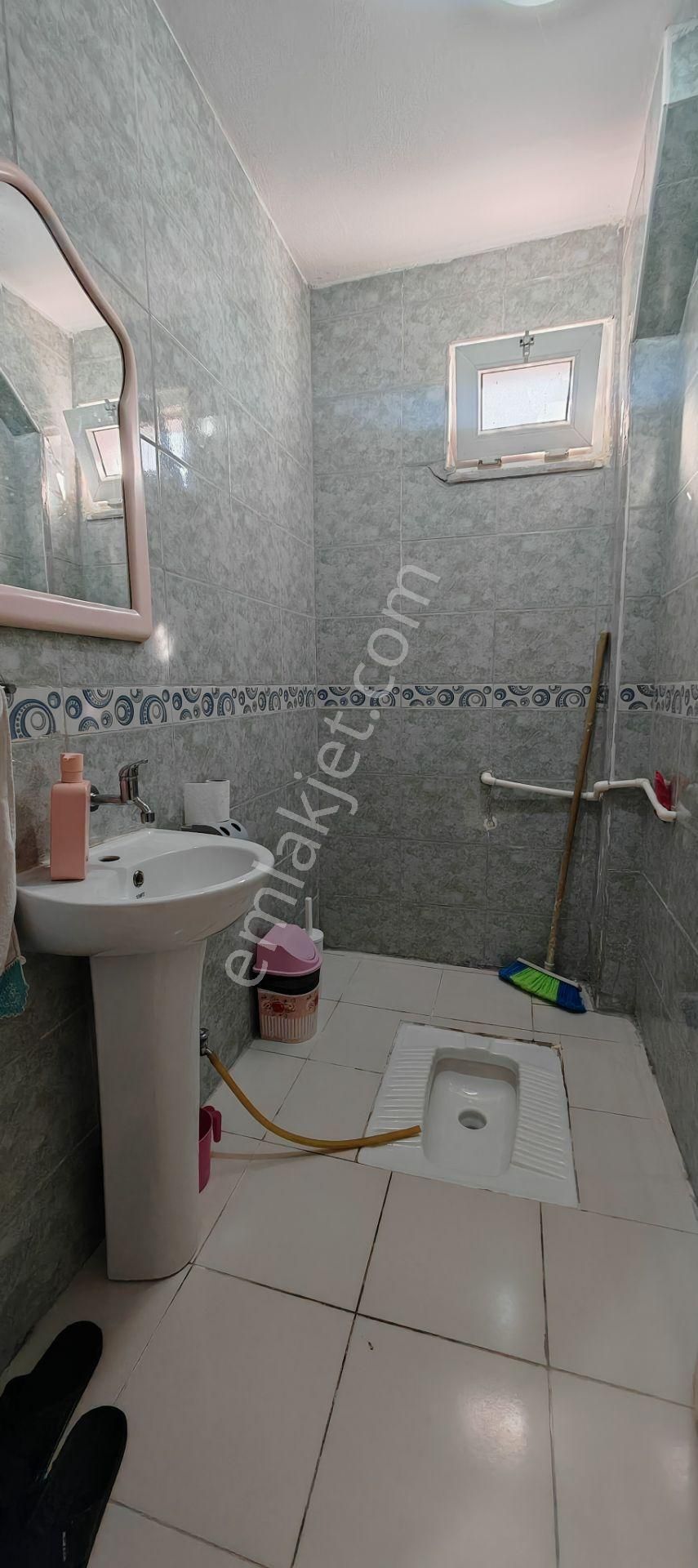 Körfez Cumhuriyet Mahallesi Komple Satılık Bina - Görsel 33