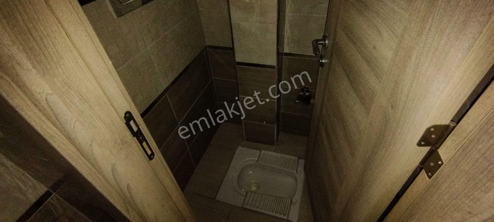 Sakarya Zümrüt Emlak'tan Adapazarı Şeker Mahallesi Pazar Yanında 2+1, Kiralık Daire - Görsel 23