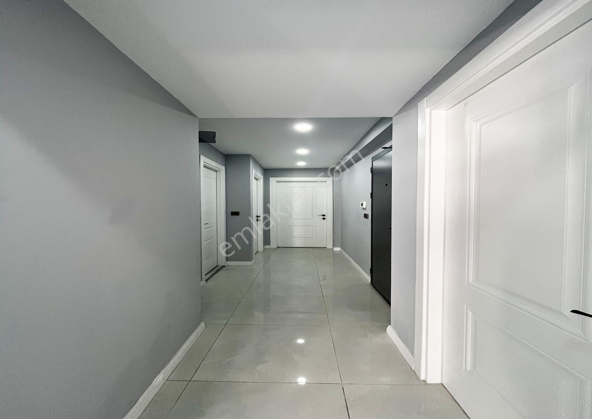 Metrobüse 8 Dk Merkezi Konum Sıfır Ful Dekorlu Geniş 2+1 Satılık - Görsel 4